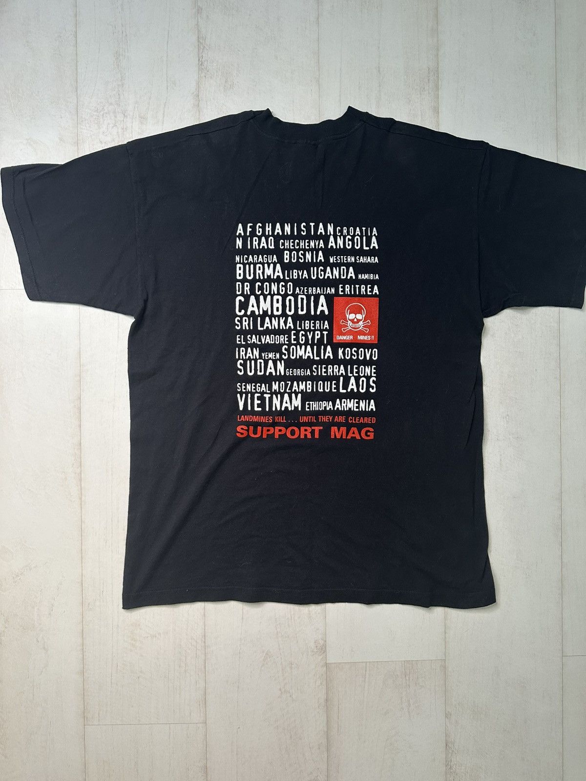 Vintage Vintage 90s Mines Advisory Group MAG tshirt Size US XL / EU 56 / 4 - 4 Thumbnail