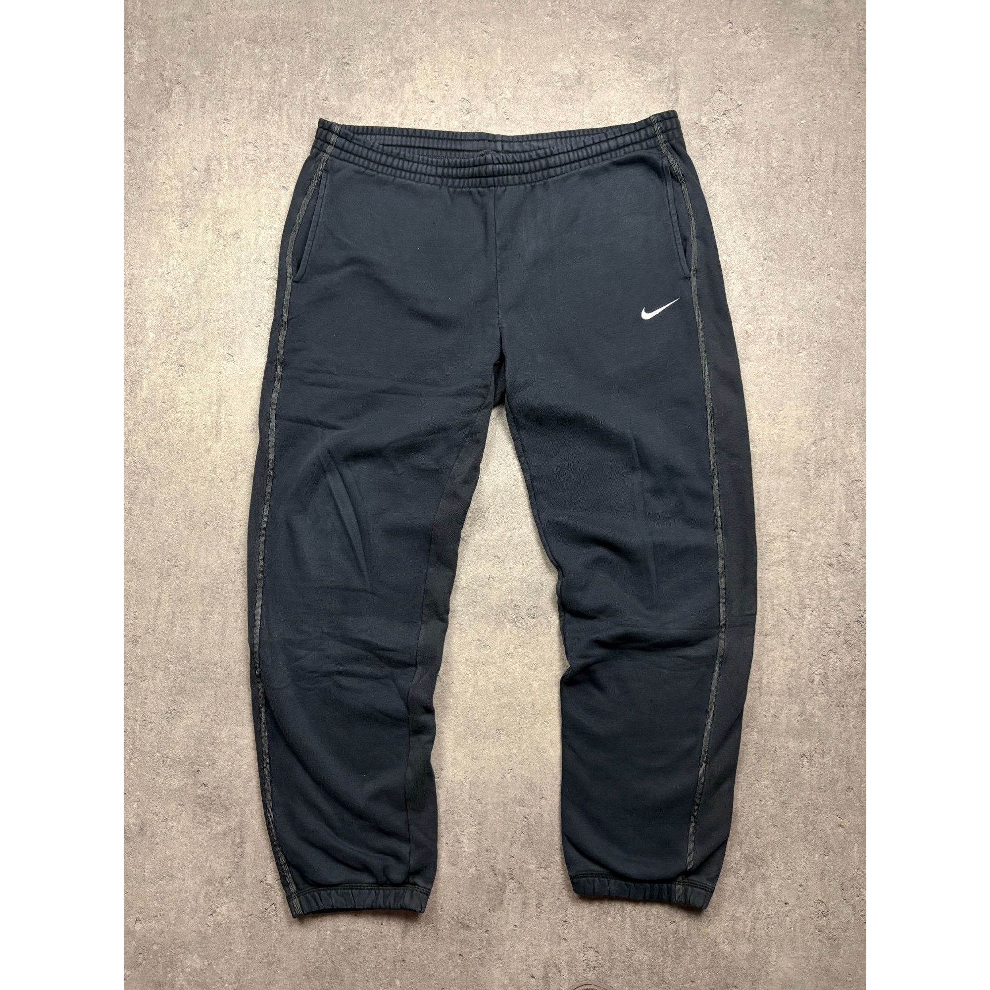 Nike Vintage Nike Track Pants Navy Blue White Piping Y2K Baggy Tr Size US 34 / EU 50 - 1 Thumbnail