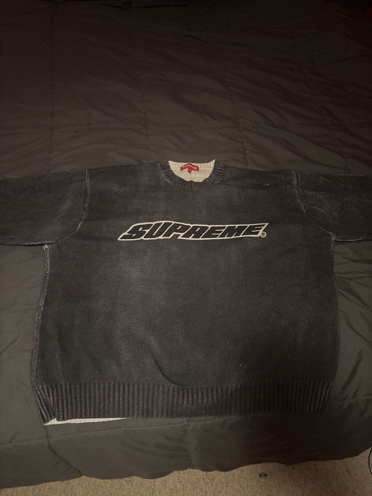 Supreme Supreme Size US XL / EU 56 / 4 - 1 Thumbnail