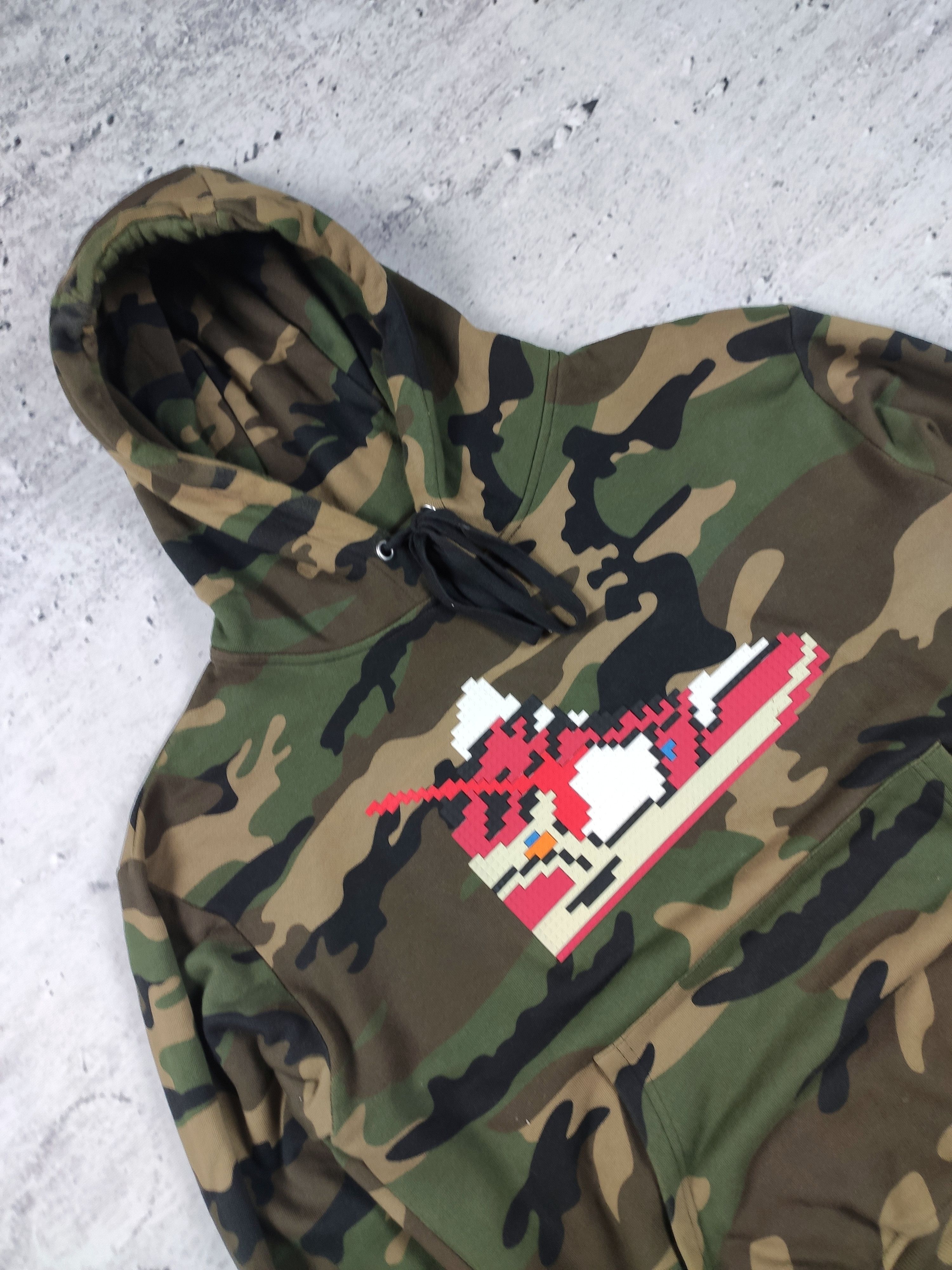 Mostly Heard Rarely Seen Mostly Heard Rarely Seen camo hoodie sneaker boxy Size US S / EU 44-46 / 1 - 2 Thumbnail