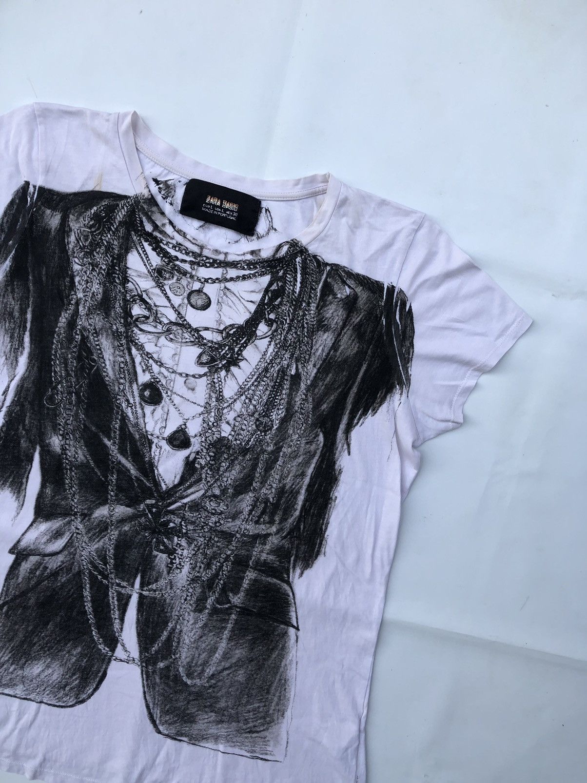 Japanese Brand Japanese Gothic Zara Nice Artwork Desain Rock Style Tee Size US L / EU 52-54 / 3 - 2 Thumbnail