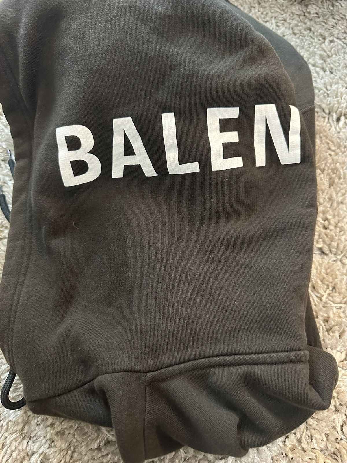 Balenciaga Balenciaga Hood Logo Hoodie Size S Size US S / EU 44-46 / 1 - 4 Thumbnail
