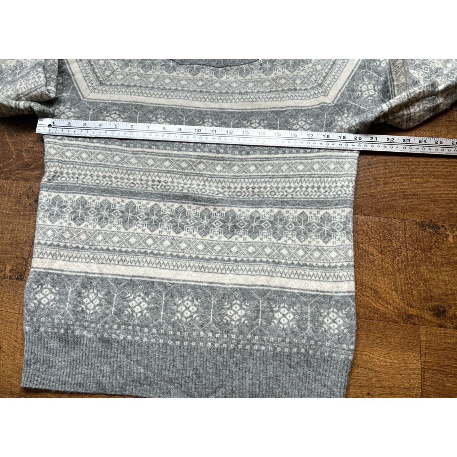 J.Crew J.CREW Women’s Fair Isle Sweater Crew Neck Gray / White Cashmere Wool Size M Pullover Shirts Womens Size M / US 6-8 / IT 42-44 - 5 Thumbnail