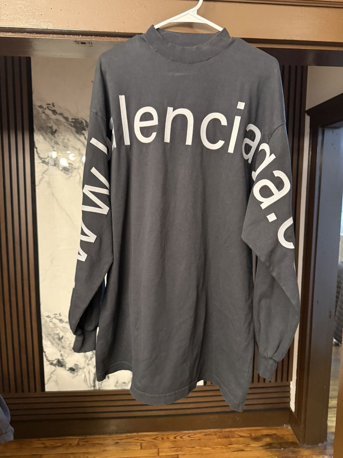 Balenciaga Balenciaga “www.balenciaga.com” Long Sleeve Shirt Size XXL/S Size US S / EU 44-46 / 1 - 1 Thumbnail