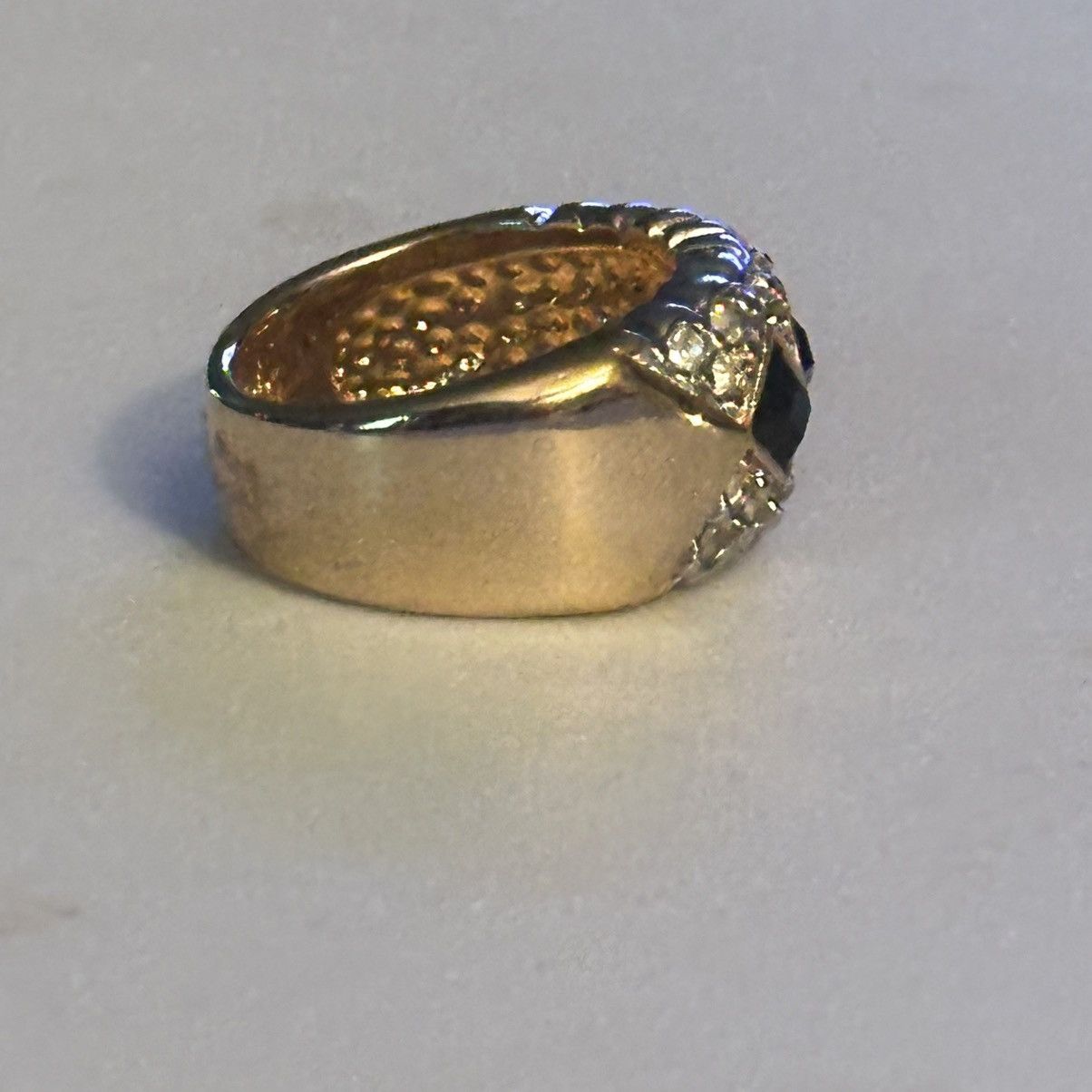 Other 18K HGE simulated Onxy and cubic zirconias ring Size ONE SIZE - 6 Thumbnail