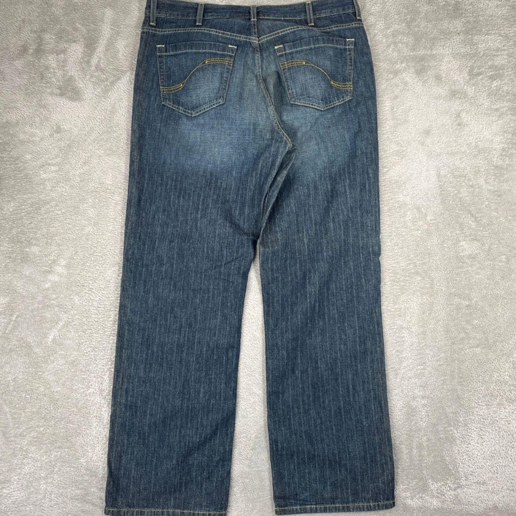 DKNY VINTAGE DKNY Jeans Denim Pants 38x33 Blue Relaxed Straight Leg Baggy Y2K Skater Mens Jeans 38 Blue Straight Baggy Size US 38 / EU 54 - 2 Thumbnail
