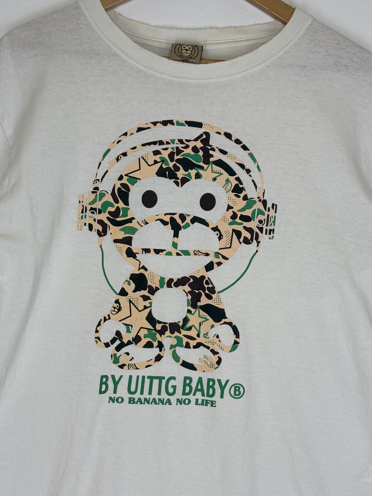 Japanese Brand By Uittg Baby No Banana no Life Camo Distressed Tee Size US S / EU 44-46 / 1 - 6 Thumbnail