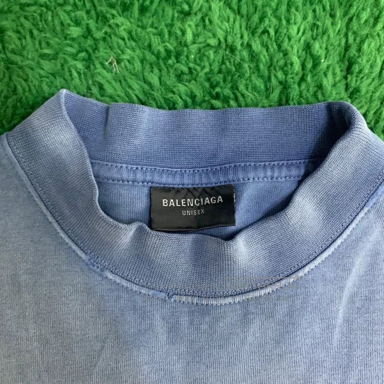 Balenciaga Balenciaga Misty Blue Eiffel Tower Size US S / EU 44-46 / 1 - 3 Thumbnail
