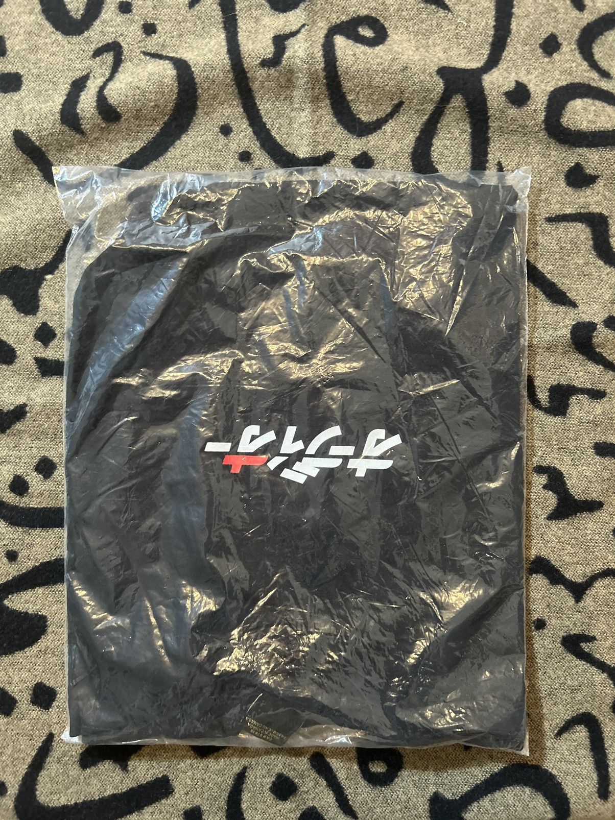 October's Very Own 2019 Japan Store Opening Tshirt Size US L / EU 52-54 / 3 - 9 Thumbnail