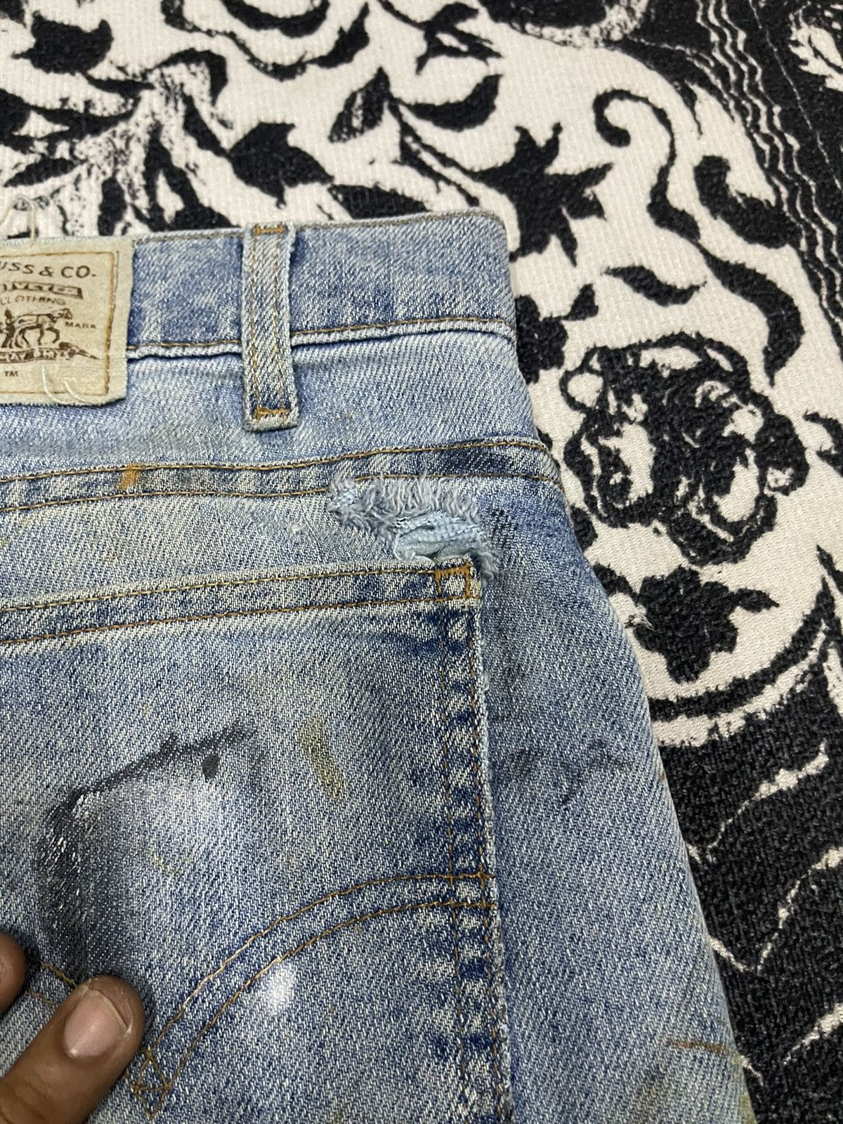 Levi's 90s LEVIS 540 BAGGY JEANS SPLASH PAINT JEANS 34x32 Size US 34 / EU 50 - 17 Thumbnail