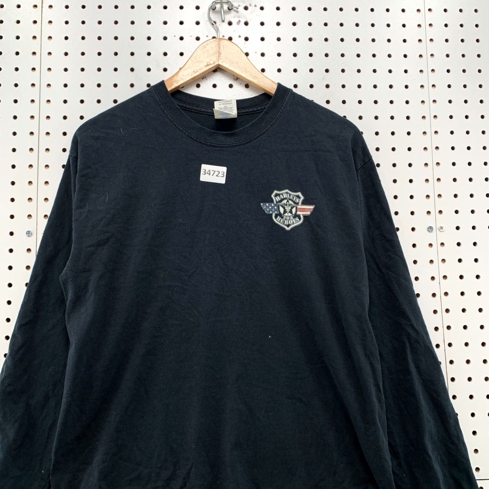 Gildan Keywords: "Vintage," "Harley," "For Heroes," "Shirt," "Mens," "Medium," "Black," "Eagle Flag," "20x27" – These are prominent and relevant Size US M / EU 48-50 / 2 - 3 Thumbnail