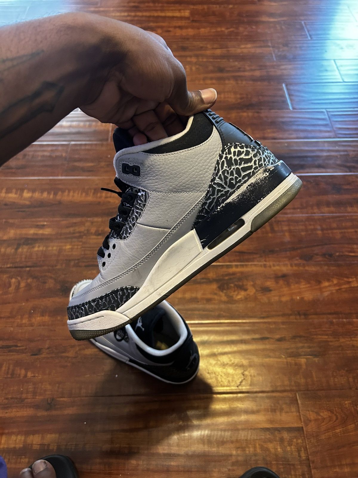 Jordan Brand Jordan 3 “Wolf Grey” Size US 11 / EU 44 - 5 Thumbnail