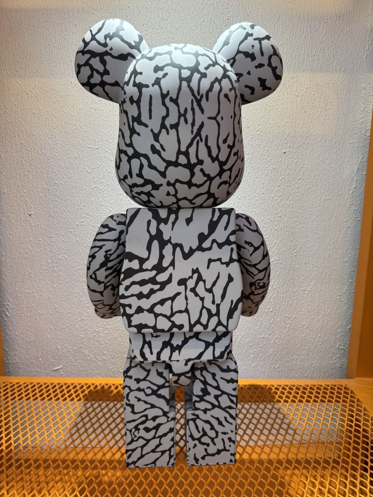 Medicom Toy BearBrick X Atmos Elephant 1000% Size 40 - 2 Thumbnail