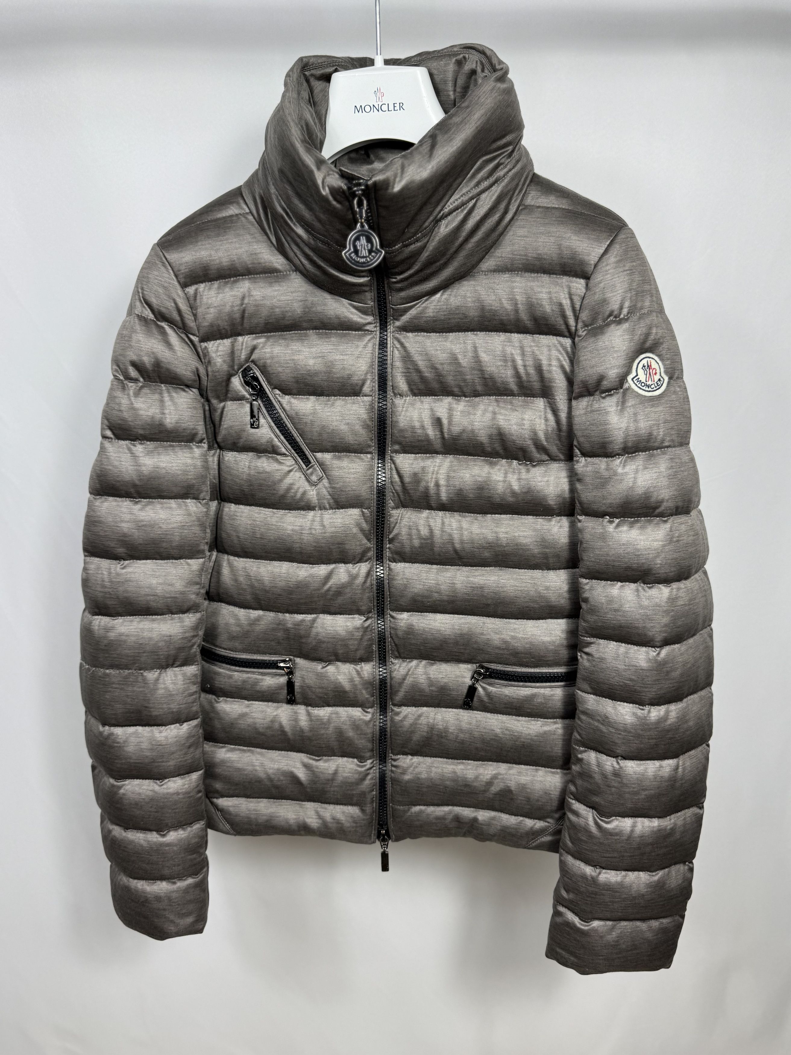 Moncler Moncler Suisse Puffer Jacket Size S / US 4 / IT 40 - 1 Thumbnail