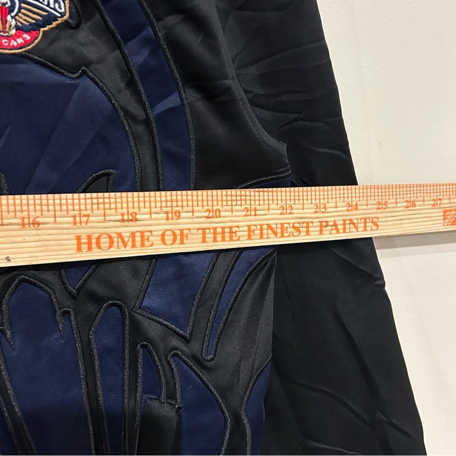 Other Y2K New Orleans Pelicans Basketball Jacket Size US L / EU 52-54 / 3 - 6 Thumbnail