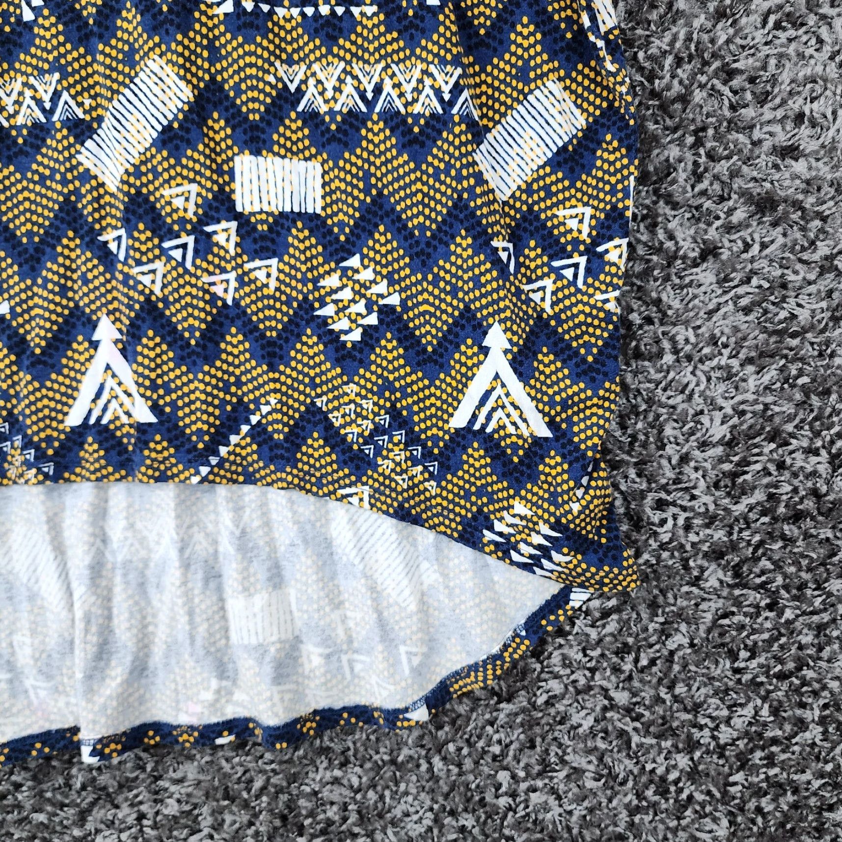 Vintage VINTAGE LuLaRoe Blue Yellow Patterned Blouse Shirt Women Size M Short Sleeve Medium Size M / US 6-8 / IT 42-44 - 2 Thumbnail