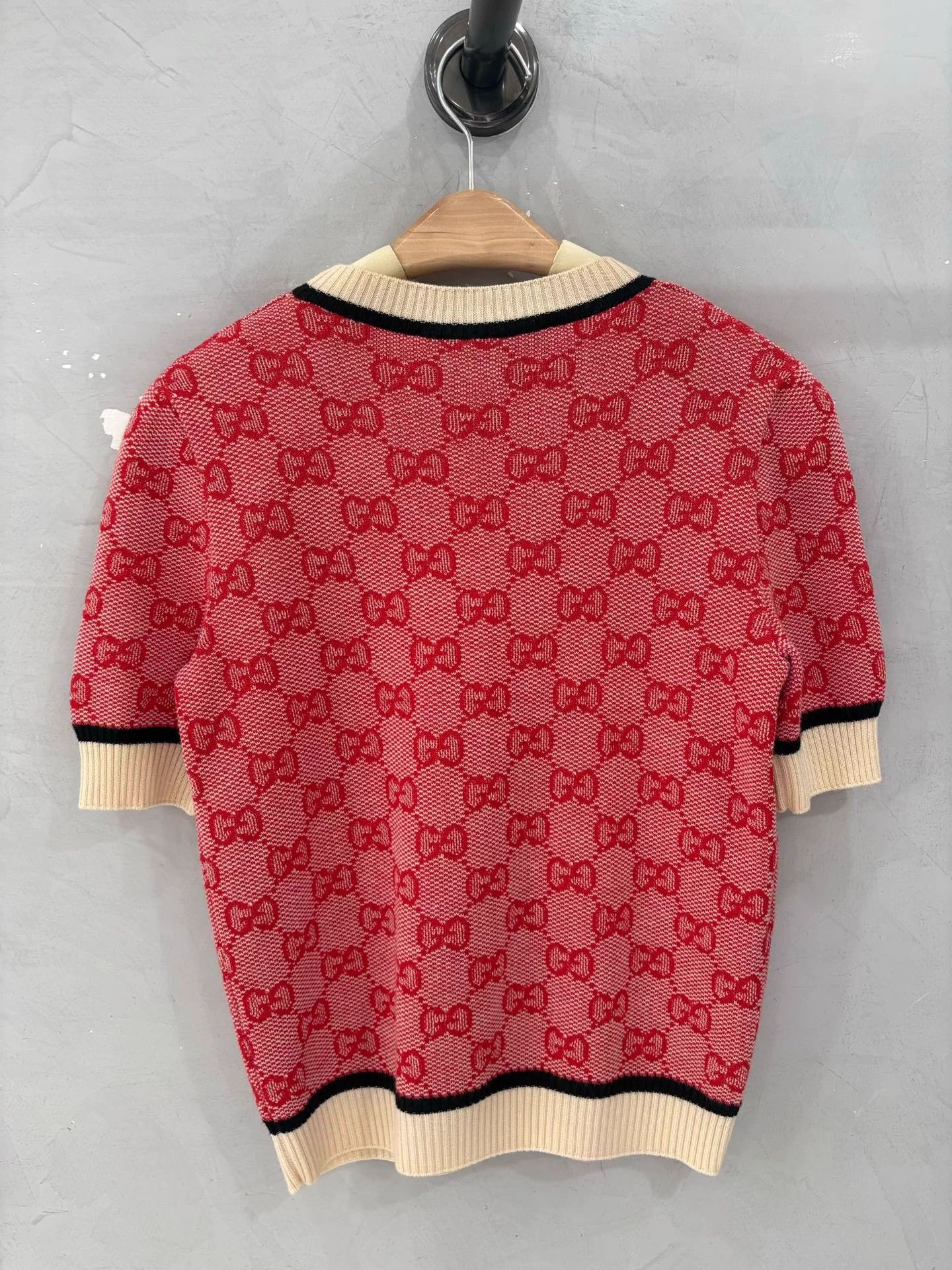 Gucci Gucci Pink Full Logo Knit Short Sleeve S Vintage Size S / US 4 / IT 40 - 3 Thumbnail