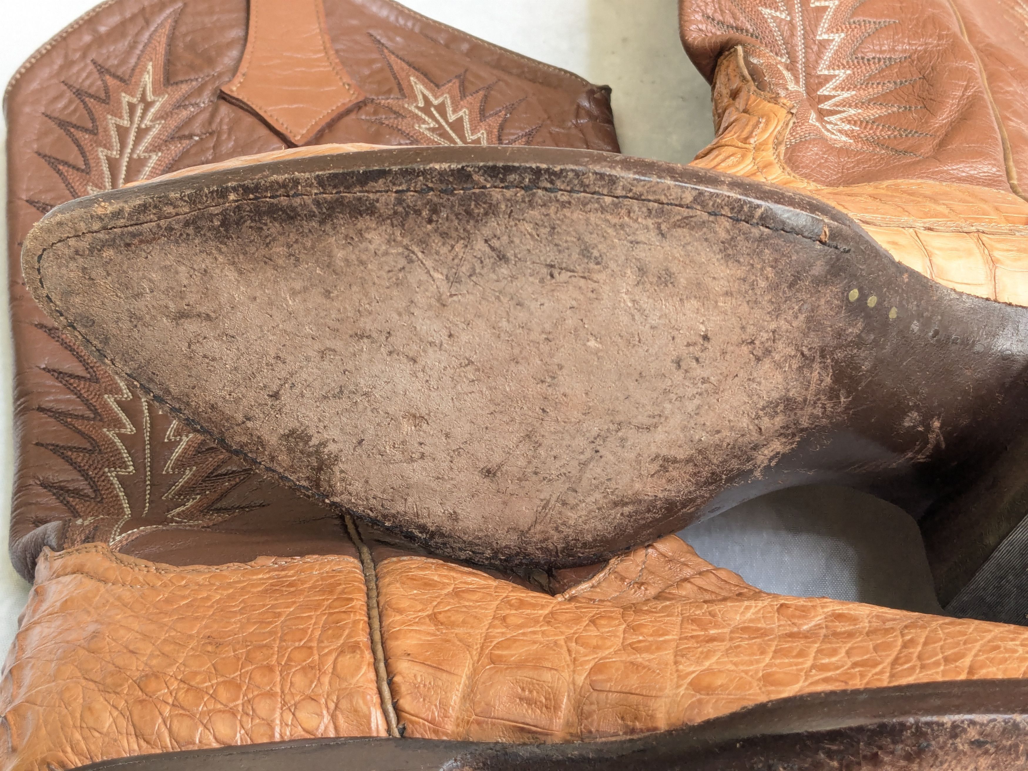 Genuine Leather Vintage Cowboy Boots Crocodile Brown 9.5 EE Wide USA Size US 9.5 / EU 42-43 - 13 Thumbnail
