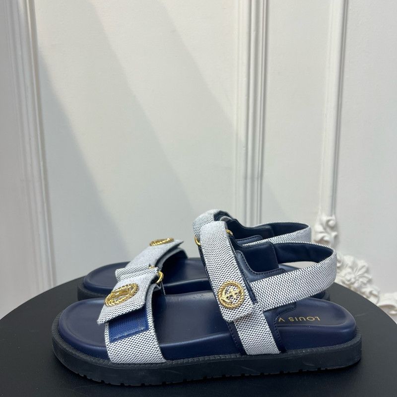 Louis Vuitton Louis Vuitton Stylish Comfortable Slide Sandals for Women 0079 Size US 7 / IT 37 - 1 Thumbnail