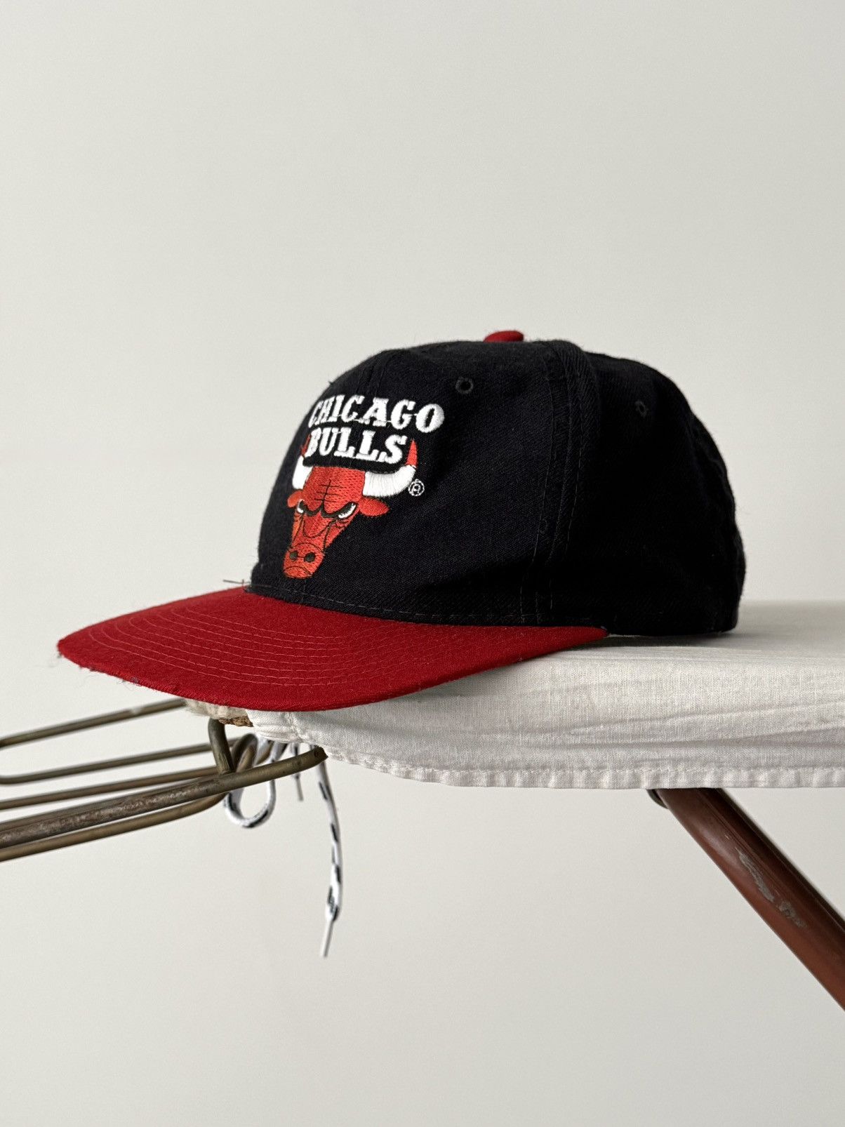 Vintage 90s NBA Chicago Bulls by Starter Wool Snapback Cap