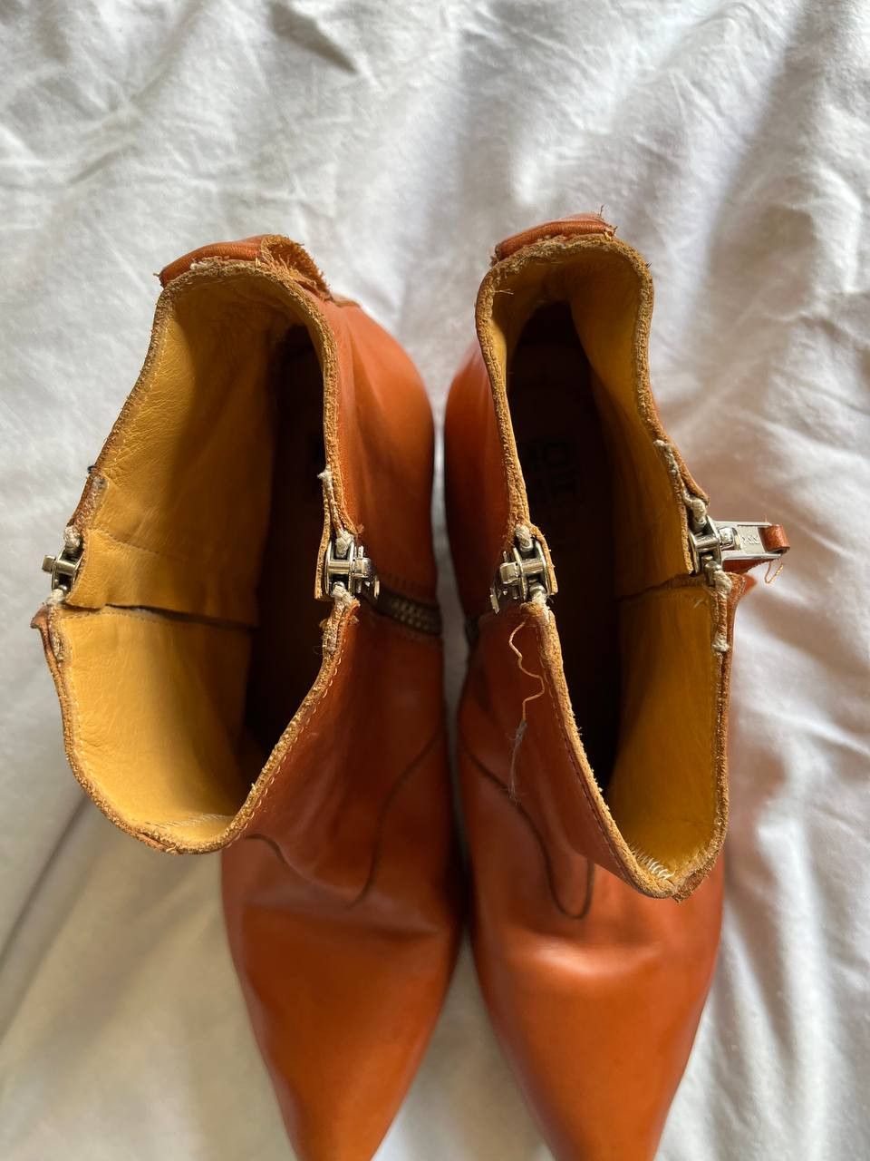 MoMA Moma cognak color leather women's ankle boots made in Italy Size US 9.5 / IT 39.5 - 9 Thumbnail