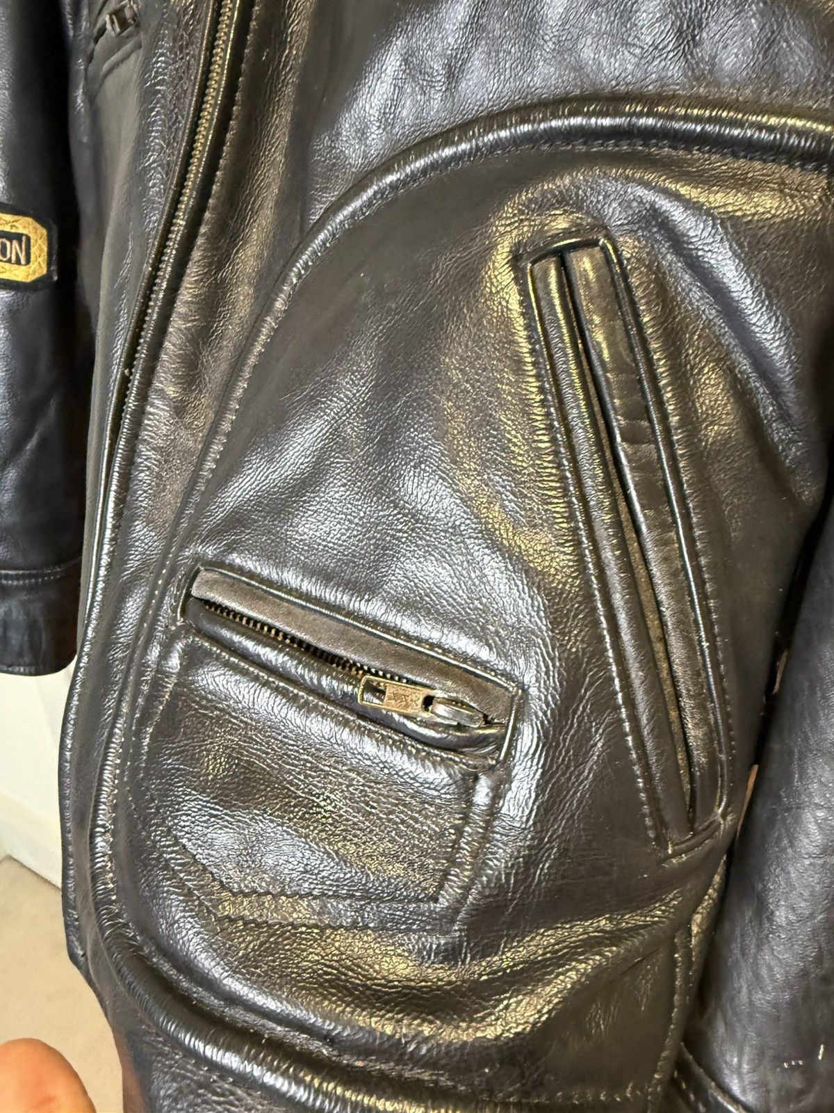 AMI A.M.I vintage leather patches motorcycle jacket rare oil Size US L / EU 52-54 / 3 - 16 Thumbnail