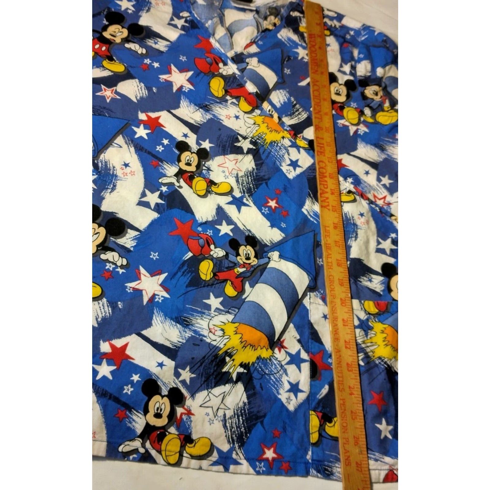Disney Disney Mickey Mouse Scrub Top Women XL Blue Stars Faux Wrap Short Sleeve Shirt Size XL / US 12-14 / IT 48-50 - 5 Thumbnail