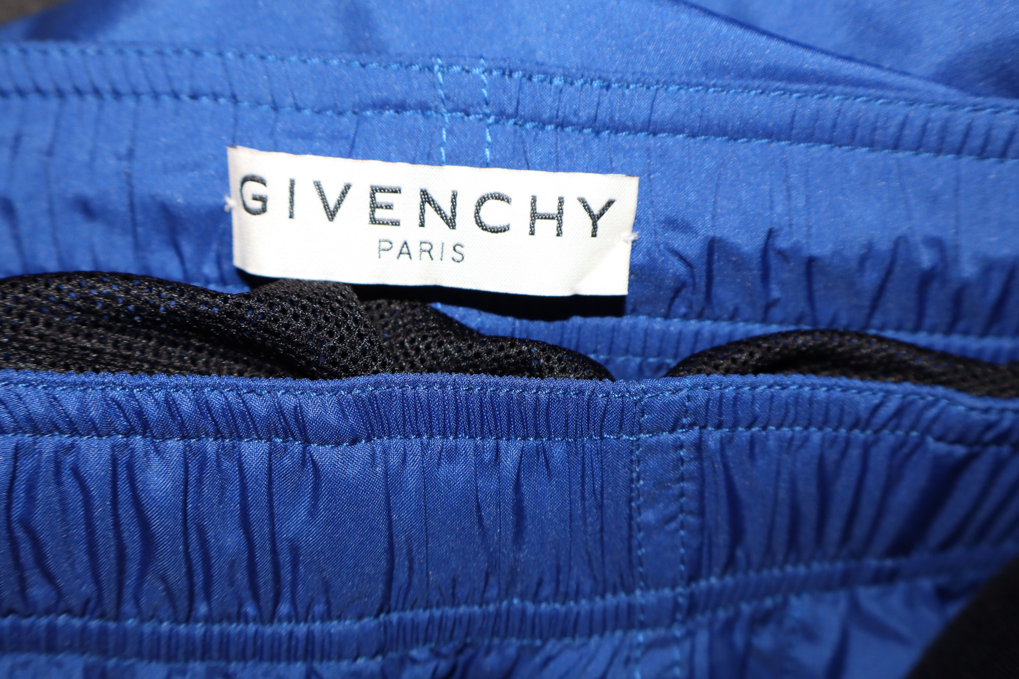 Givenchy Logo print swimshorts Size US 28 / EU 44 - 4 Thumbnail