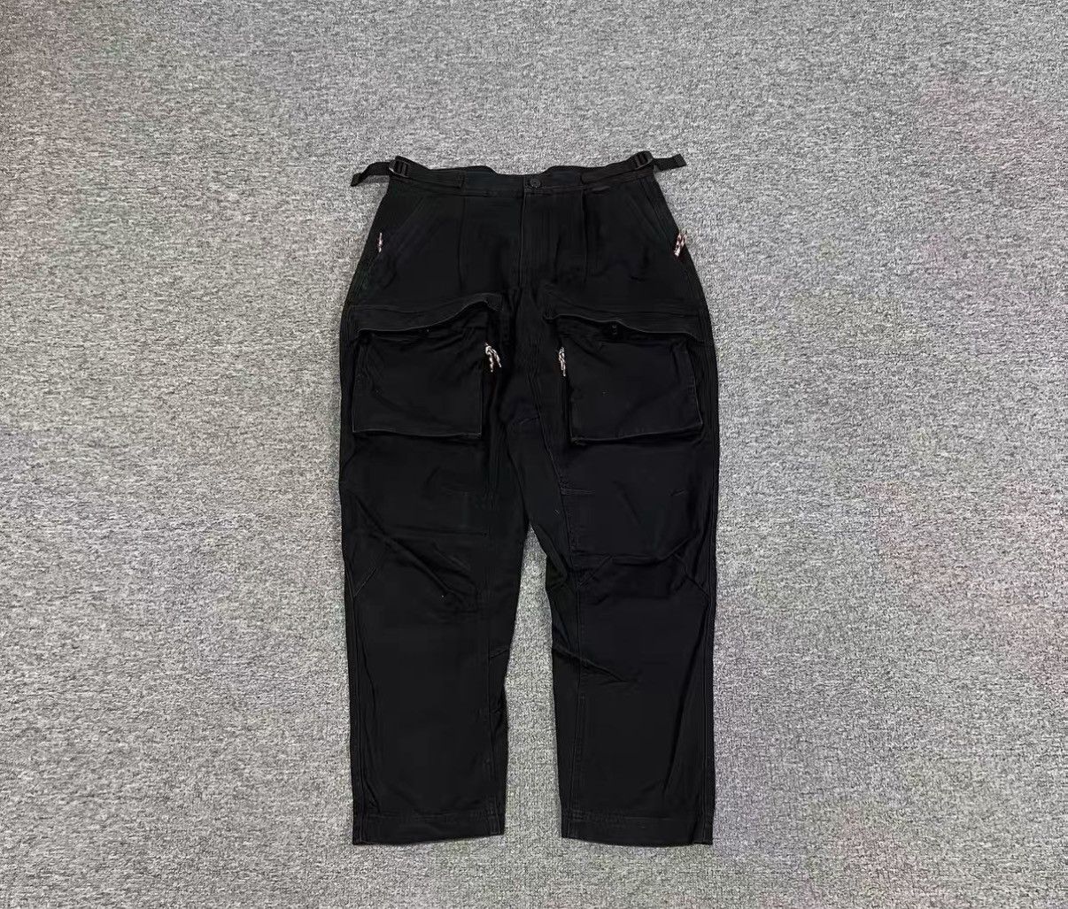 Burberry Burberry Washed Cargo Pants with Dual Pockets J16 Size US 30 / EU 46 - 1 Thumbnail