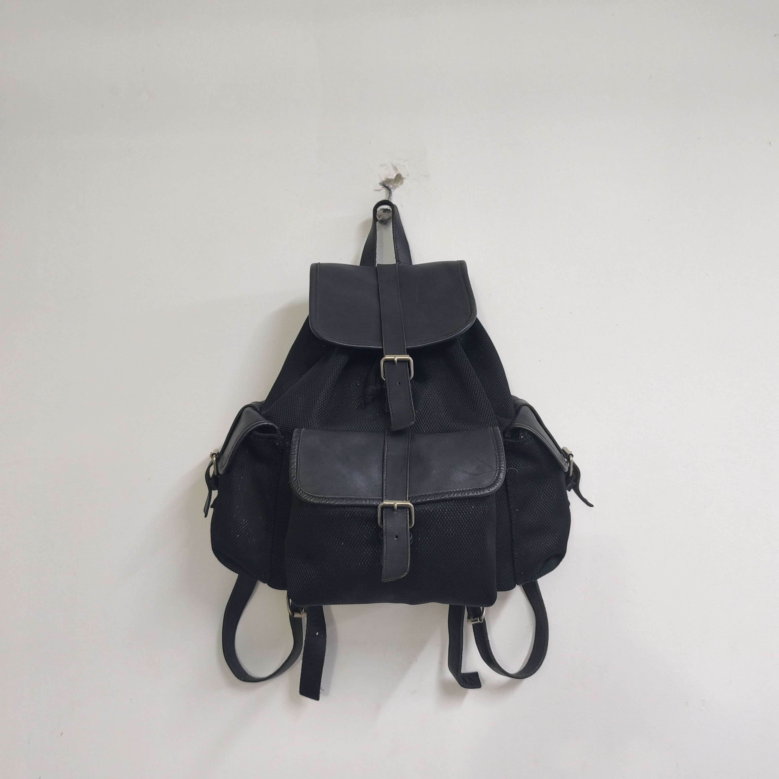 Yohji Yamamoto Rare Yohji Yamamoto Signature Gothic Backpack Size ONE SIZE - 1 Thumbnail