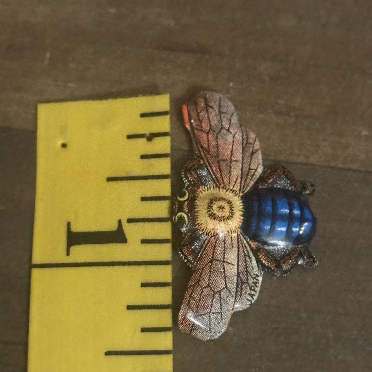 Vintage Vintage 50’s Japan tin litho bee carnival prize pin Size ONE SIZE - 4 Thumbnail