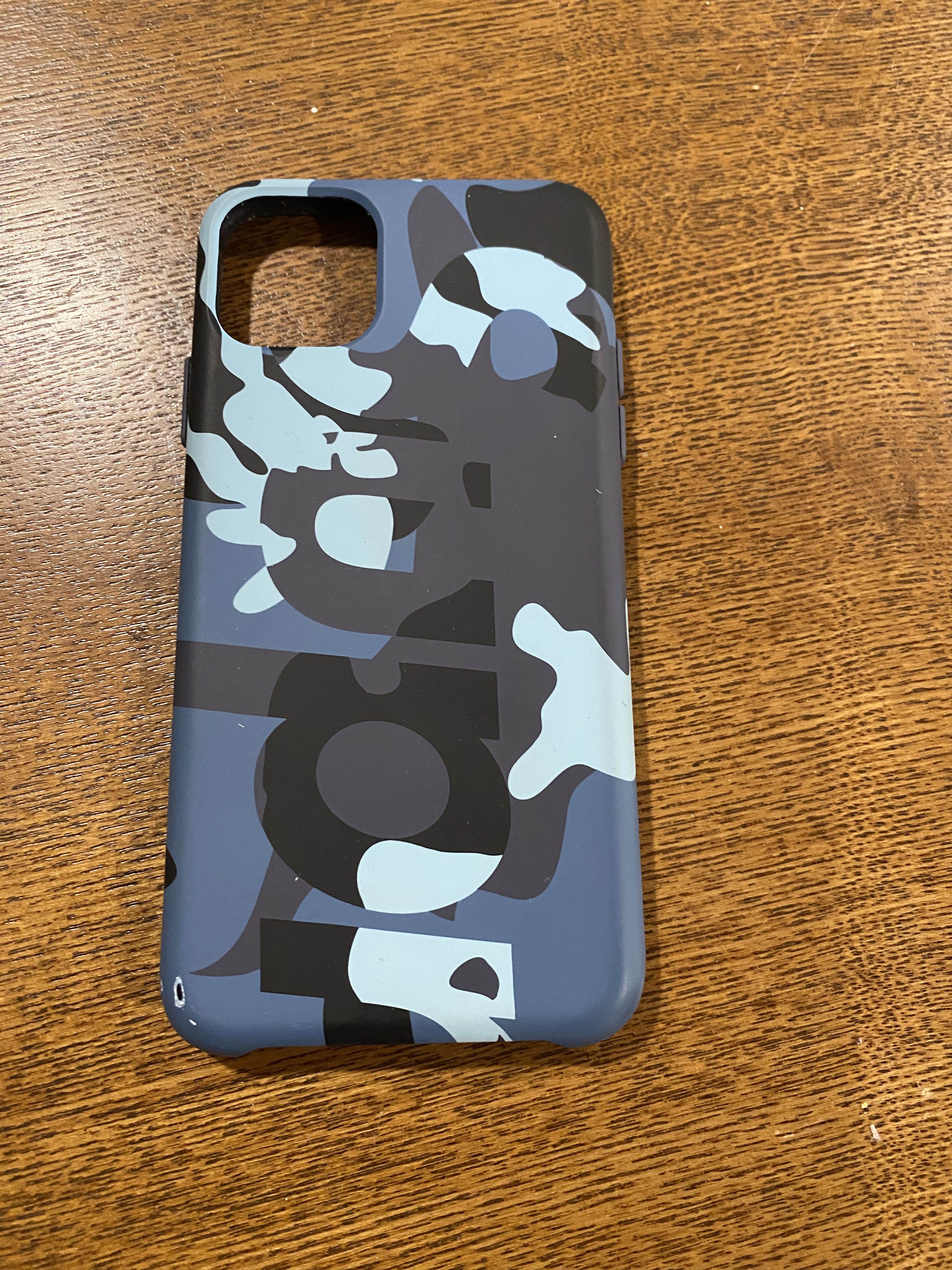 SUPREME Blue Camo iPhone 11 Case NWB deals