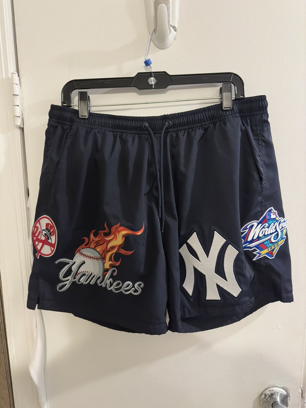 Other Yankee Patched Athletic Shorts Size US 40 / EU 56 - 1 Thumbnail