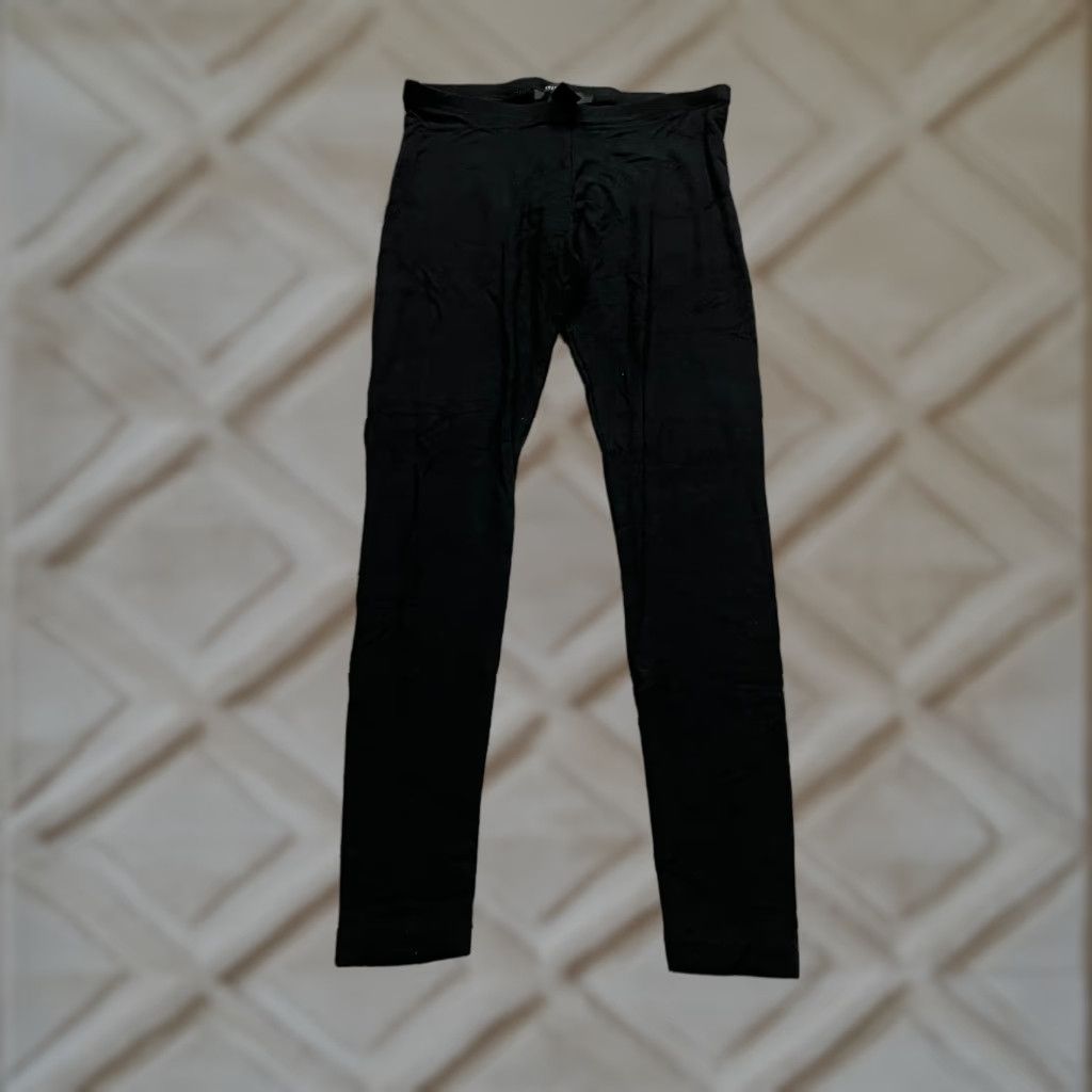 White House Black Market White House Black Market Leggings Compression Womens XXS Black Active Gym 2XS Black Athleisure Skinny 23 in Inseam Mens/Womens? Size 24" / US 00 / IT 34 - 1 Thumbnail