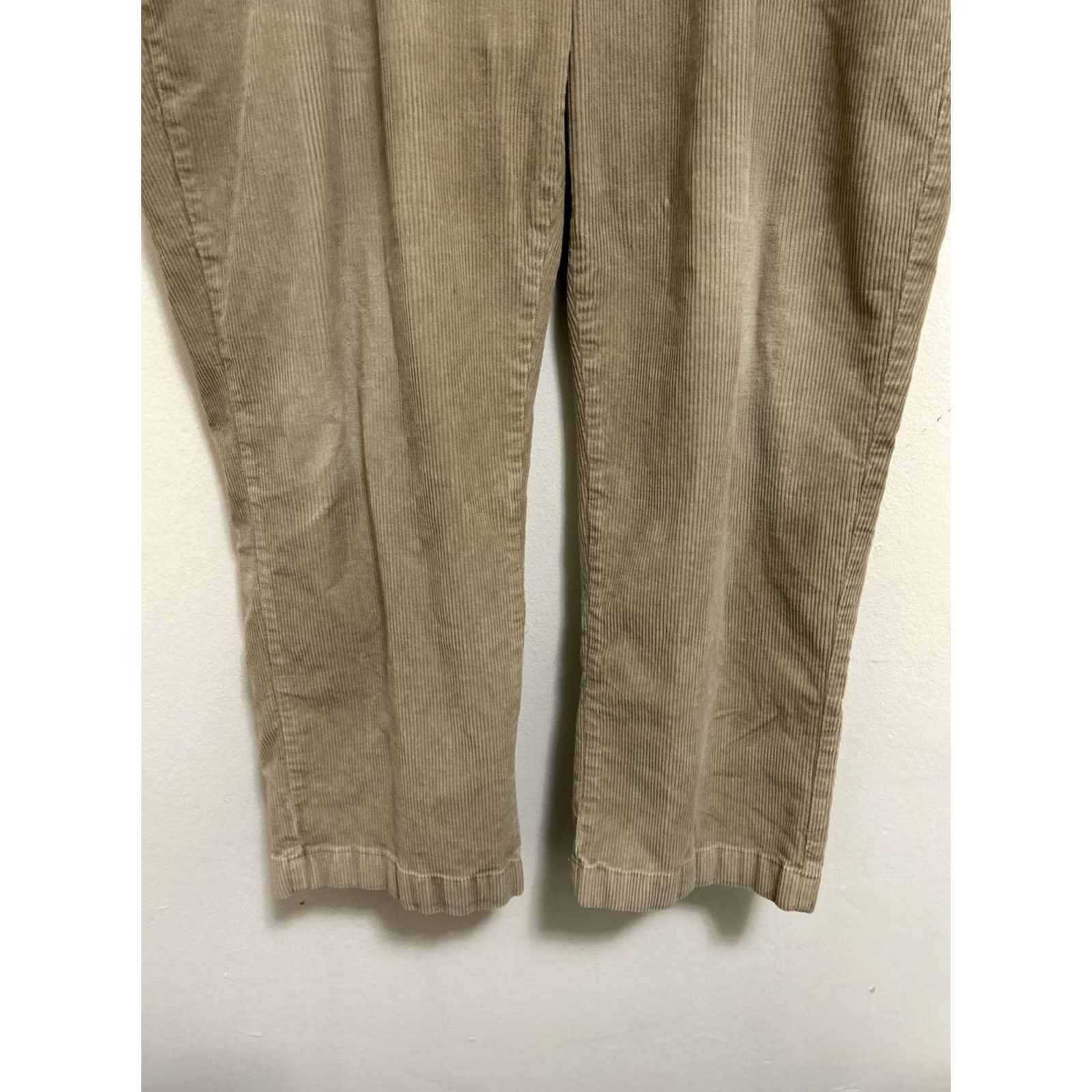 Vintage VINTAGE L.L. Bean Corduroy Pants Mens 38x29 Tan Comfort Waist Chino Straight 29 In Brown Mens Size US 38 / EU 54 - 3 Thumbnail