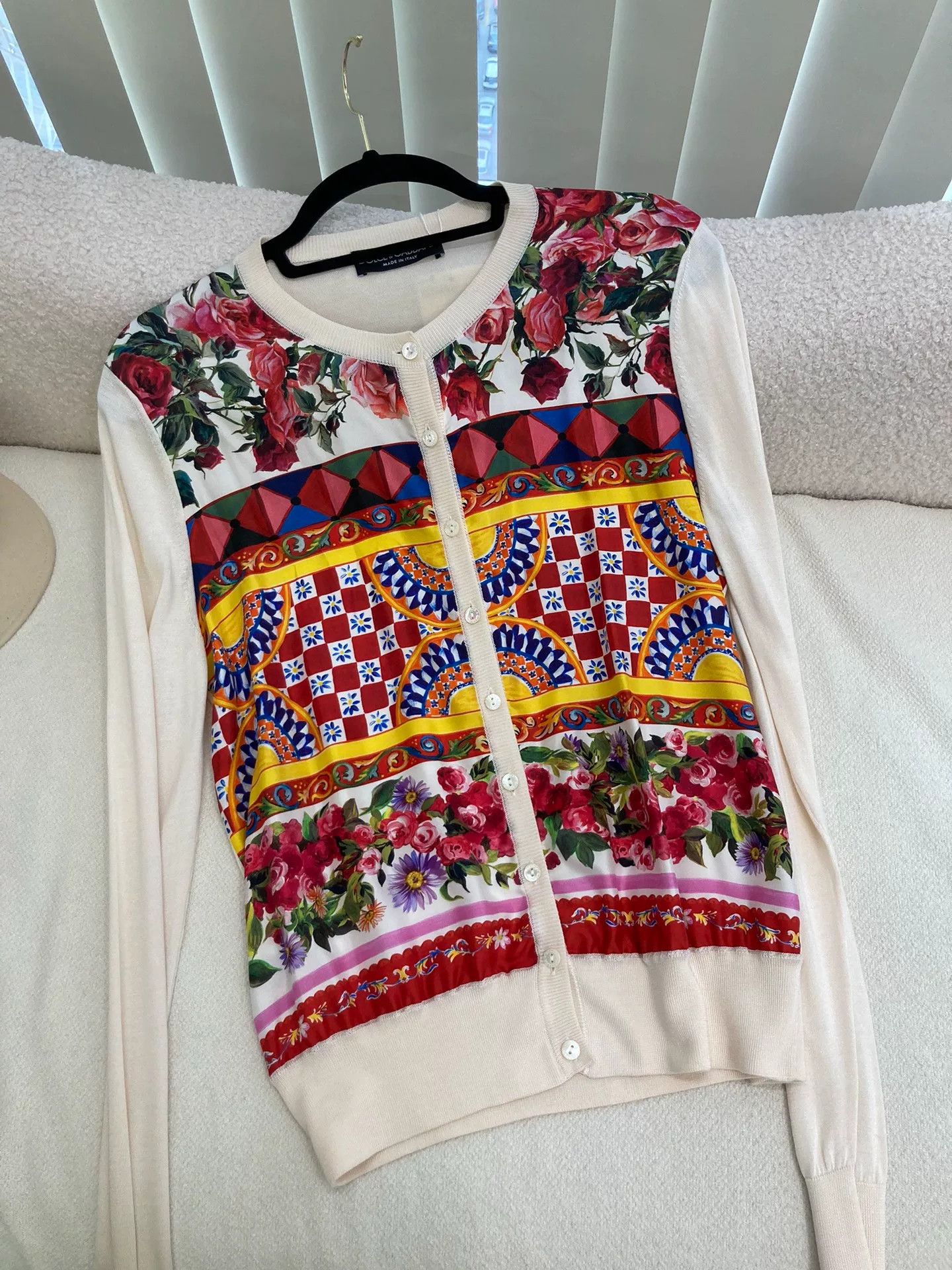 Dolce & Gabbana Dolce&Gabbana Sicilian Rose Knit Cardigan Size M / US 6-8 / IT 42-44 - 1 Thumbnail
