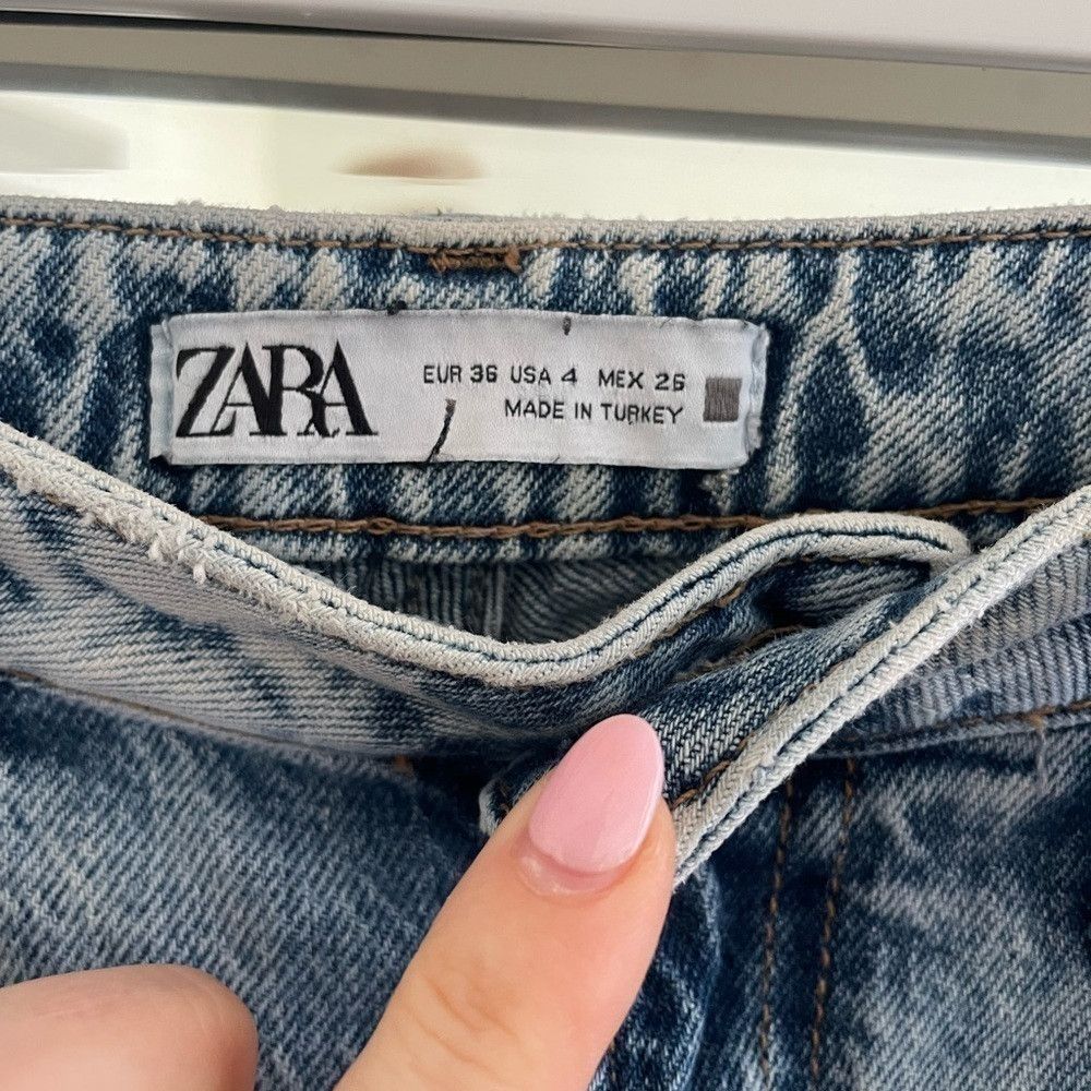 Zara Zara distressed relaxed flare jeans Size 26" / US 2 / IT 38 - 3 Thumbnail