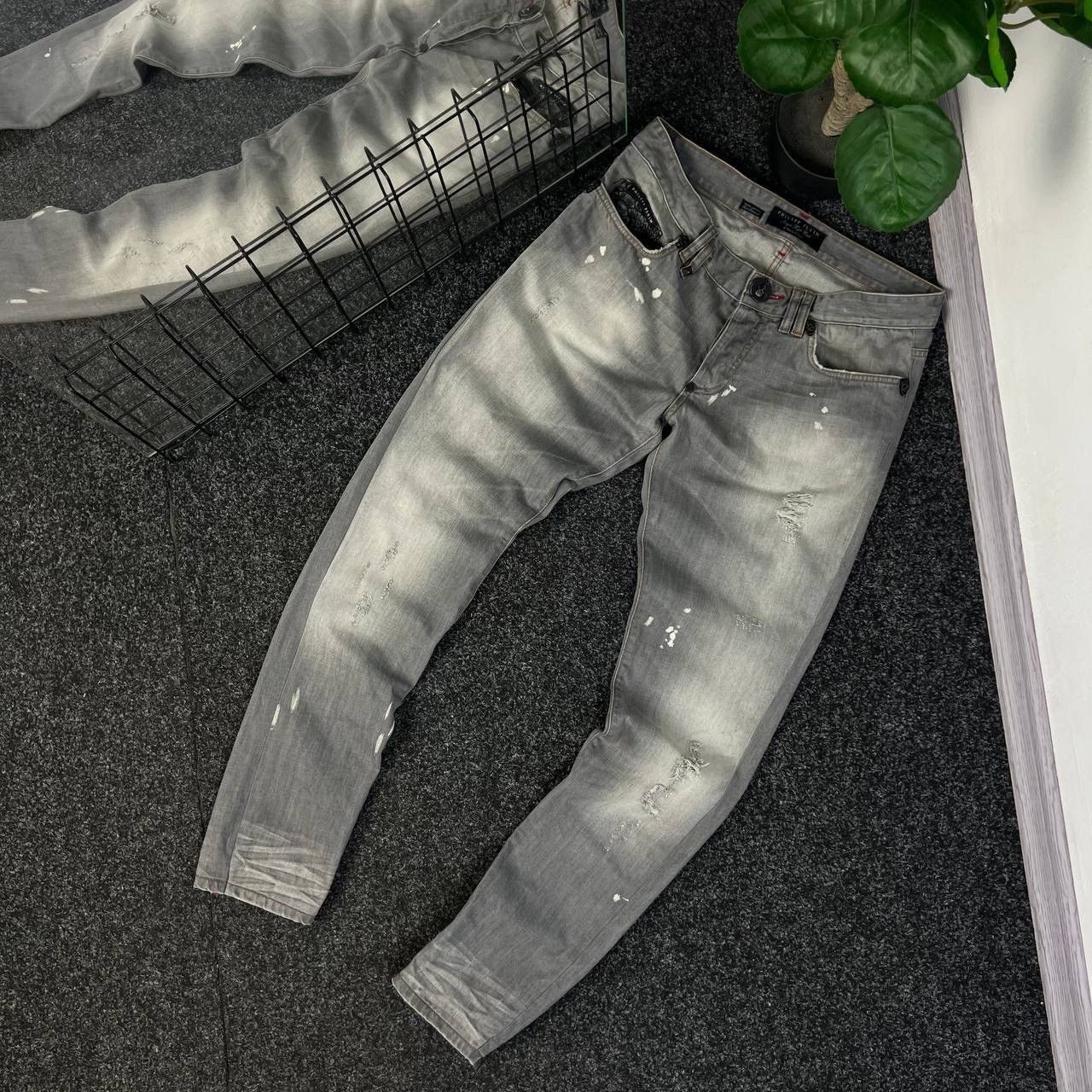 Philipp Plein Philipp Plein Distressed Denim Pants Slim Affliction Skull Size US 32 / EU 48 - 1 Thumbnail