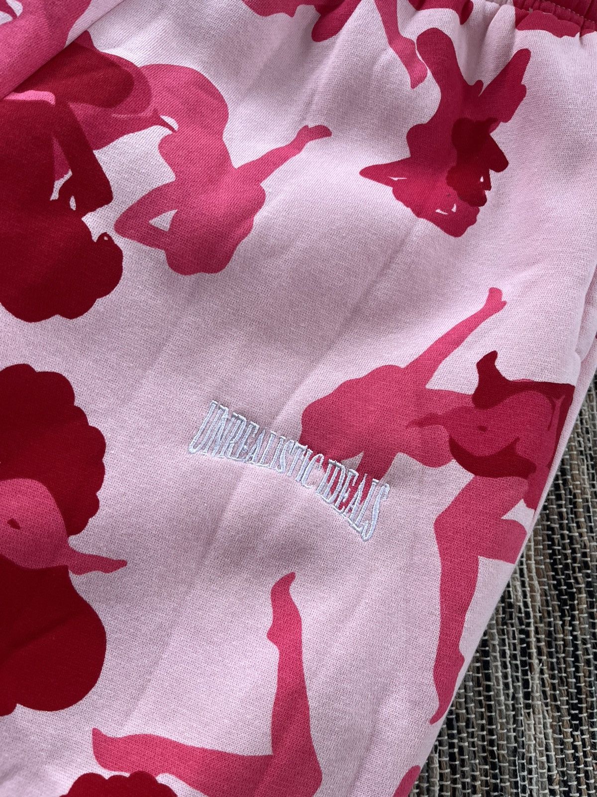 Named Collective Hype Named Collective Unrealistic Pink camouflage Sweatpants Size US 32 / EU 48 - 9 Thumbnail