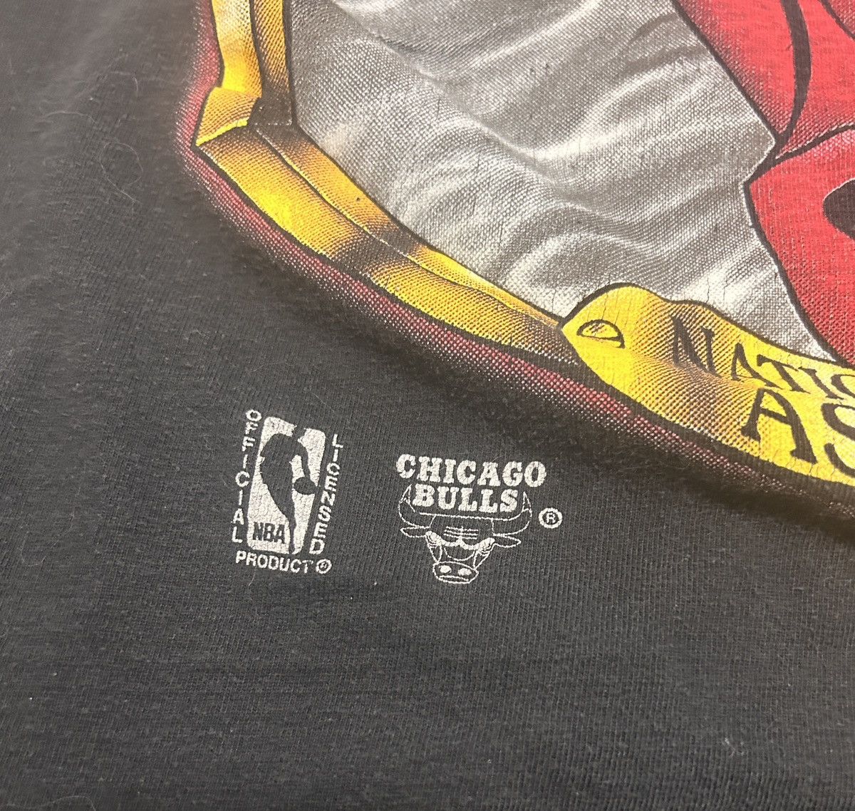 Other RARE 90s Magic Johnson T’s Chicago Bulls NBA Graphic Tee Size US L / EU 52-54 / 3 - 6 Thumbnail