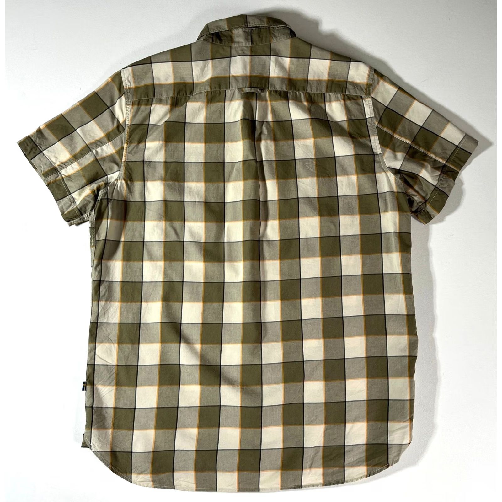 Vintage Men's Fjällräven High Coast Big Check Short Sleeve Shirt Sz L Size US L / EU 52-54 / 3 - 5 Thumbnail