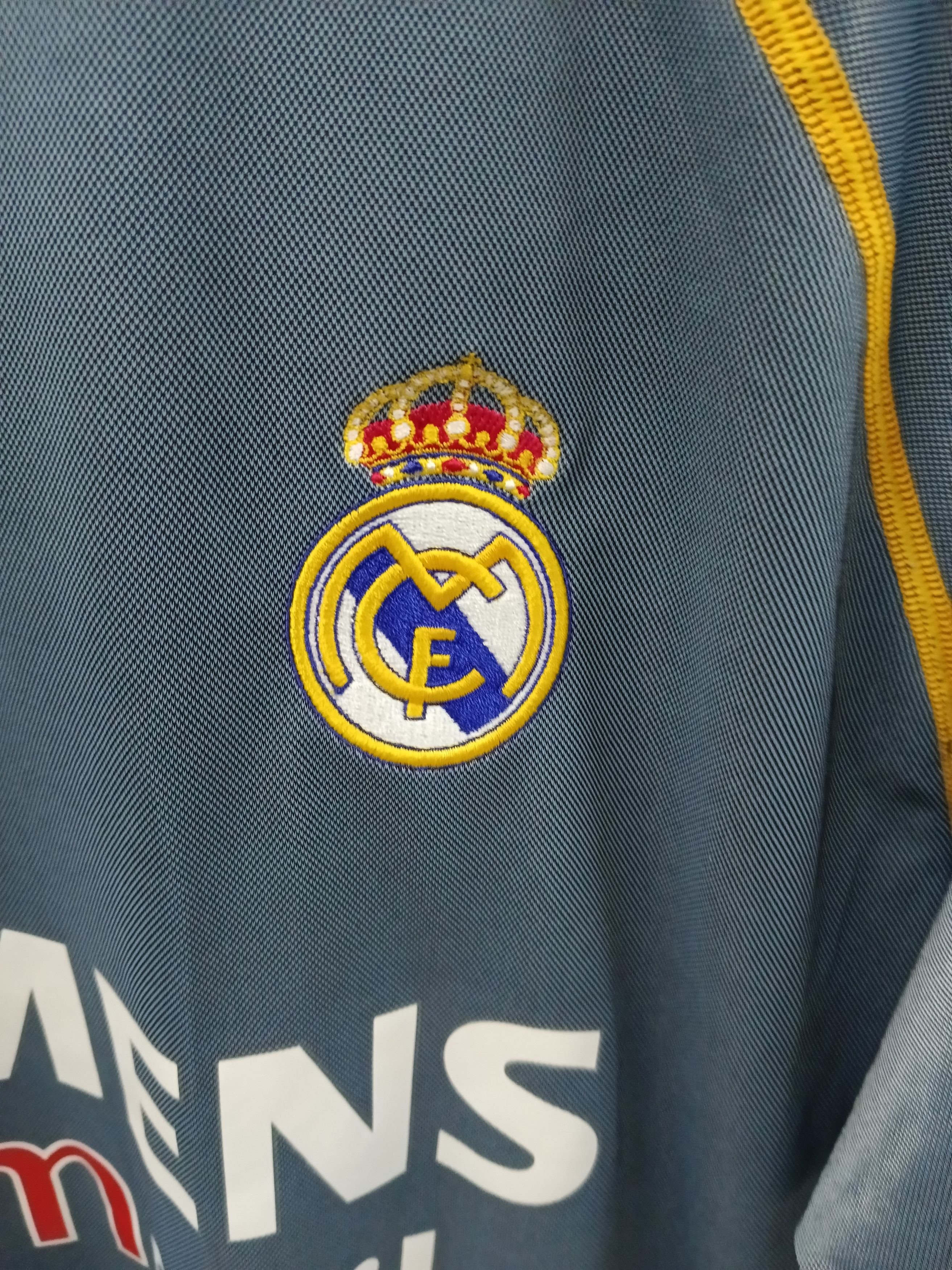 Vintage Vintage 2003-04 Real Madrid Adidas Siemens Mobile Size US L / EU 52-54 / 3 - 4 Thumbnail