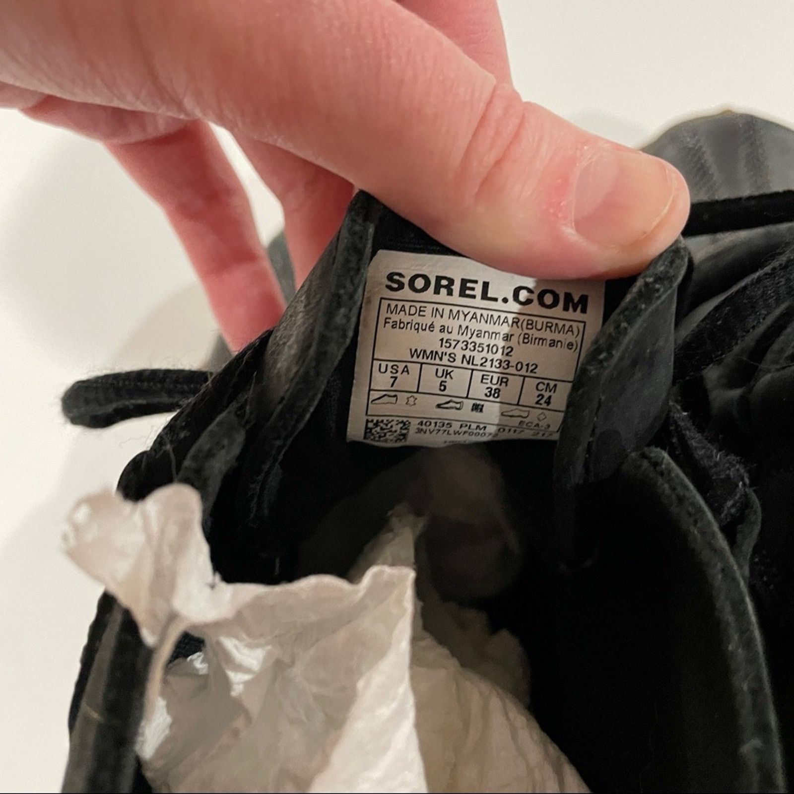 SOREL Sorel Out N About Black Leather Lace Up Ankle Duck Boots Size US 7 / IT 37 - 10 Thumbnail