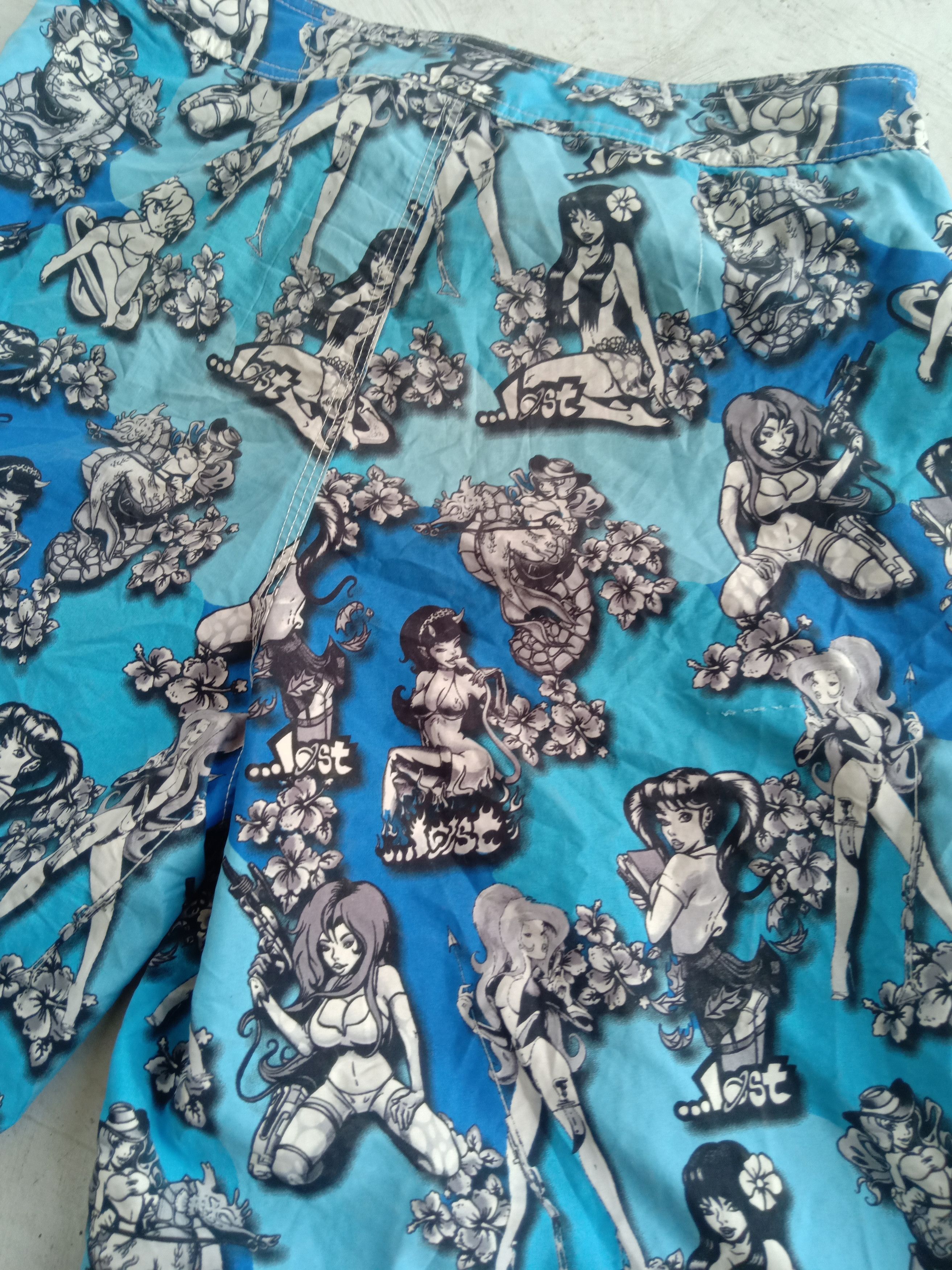 Lost Enterprises × Vans Vintage lost x Vans all over print pin-up girl board shorts Size US 32 / EU 48 - 5 Thumbnail