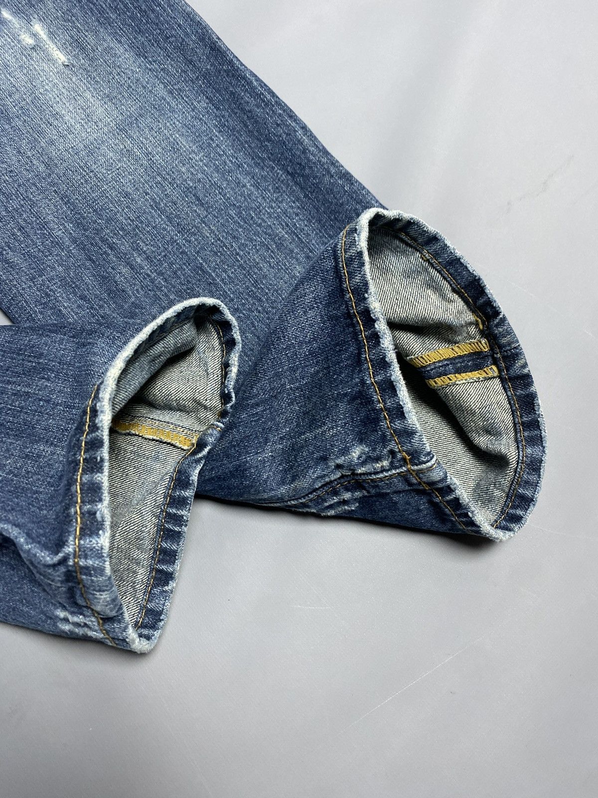 Dsquared2 Vtg DSQUARED2 Blue Distressed Jeans Size 52 Straight 35x31 Size US 36 / EU 52 - 23 Thumbnail