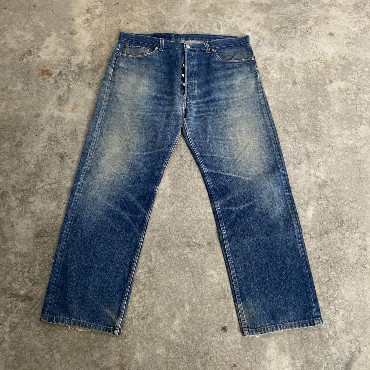 Levi's Size 39x30 Vintage 1993 Levis 501 Faded Blue Denim Jeans Size US 39 - 1 Thumbnail