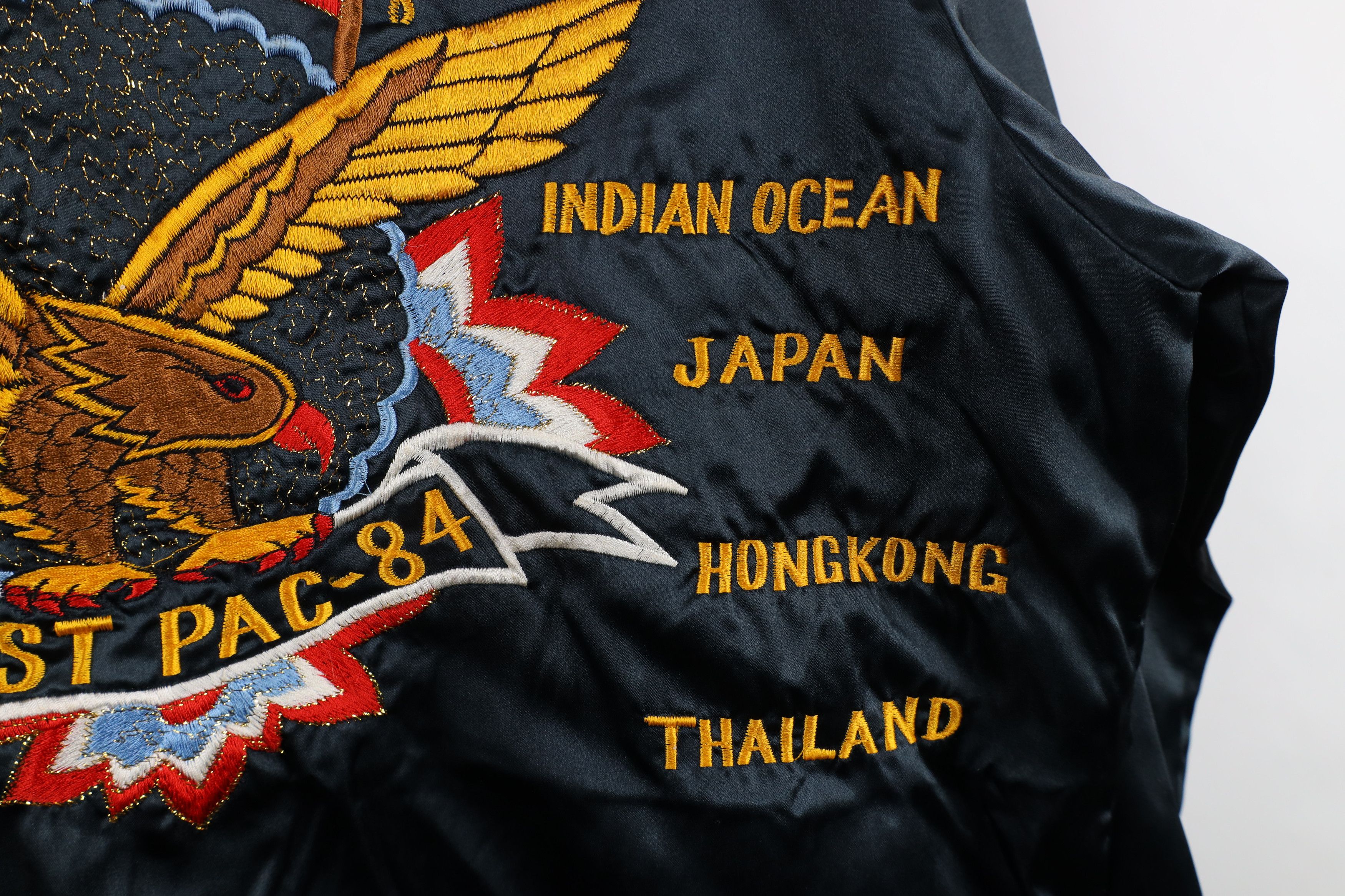 Vintage Vintage 80s Kitty Hawk West Pac 84 Souvenir Jacket Sukajan Size US L / EU 52-54 / 3 - 12 Thumbnail