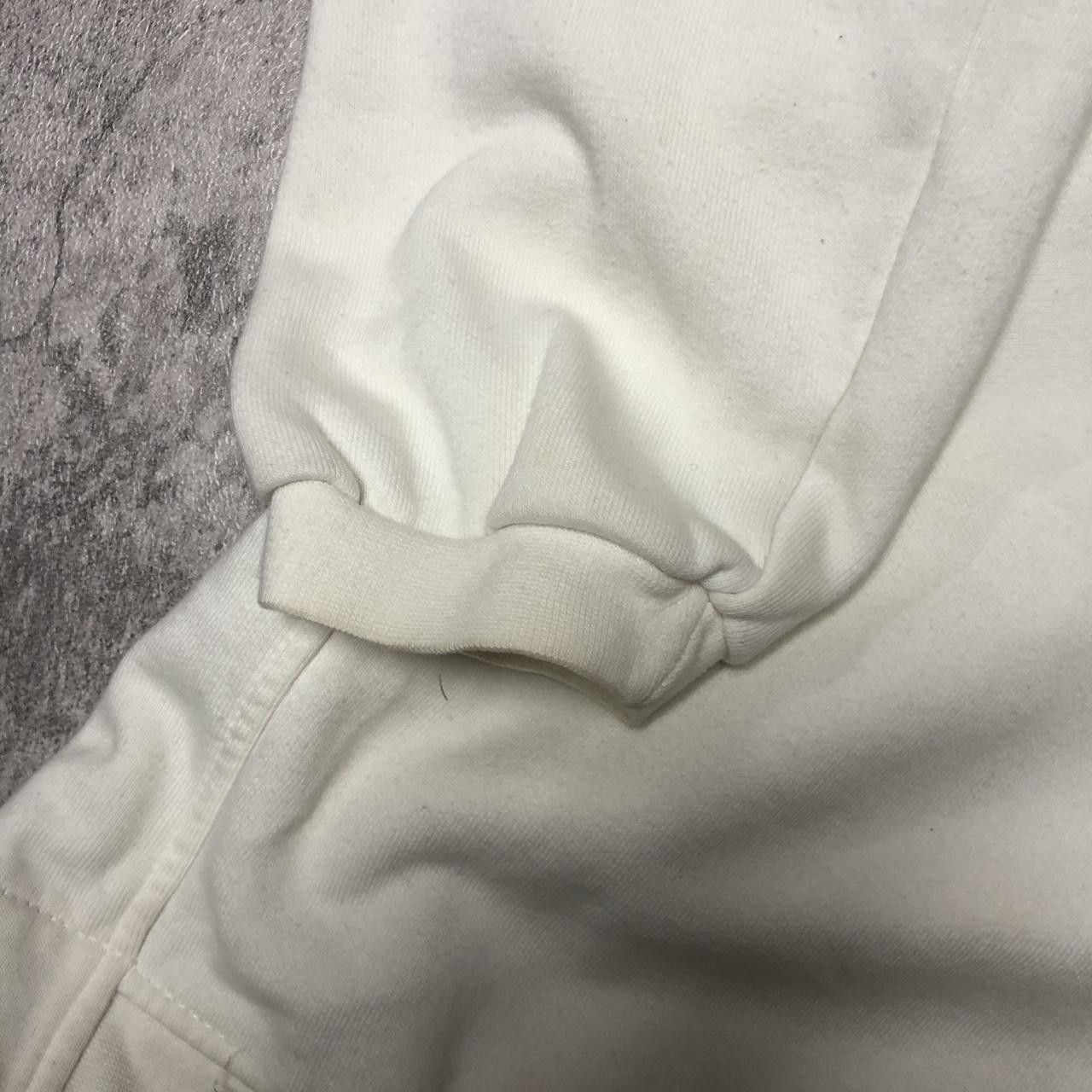 Champion White Champion sweatshirt with a small stain Size XL / US 12-14 / IT 48-50 - 4 Thumbnail