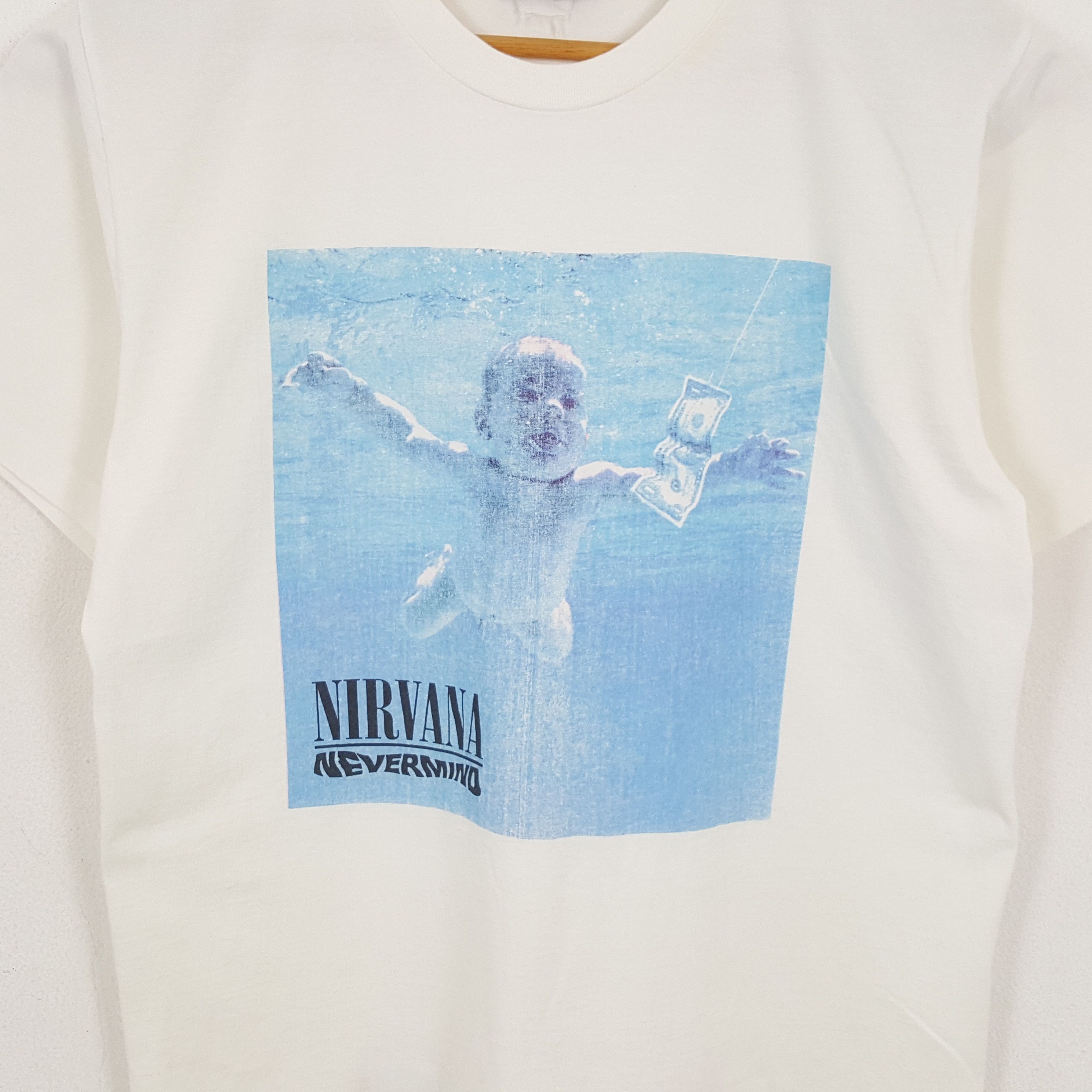 Band Tees × Nirvana × Vintage Vintage NIRVANA NEVERMIND American Rock Band T-Shirt Size US M / EU 48-50 / 2 - 2 Thumbnail