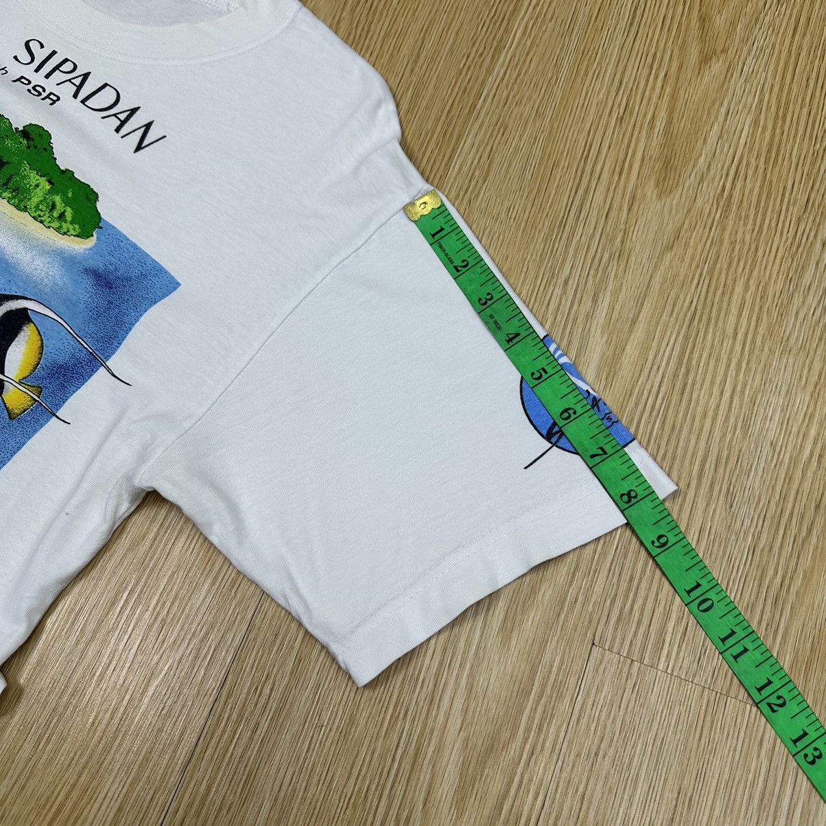Vintage Vintage Dive Sipadan Island A712 Size US M / EU 48-50 / 2 - 8 Thumbnail